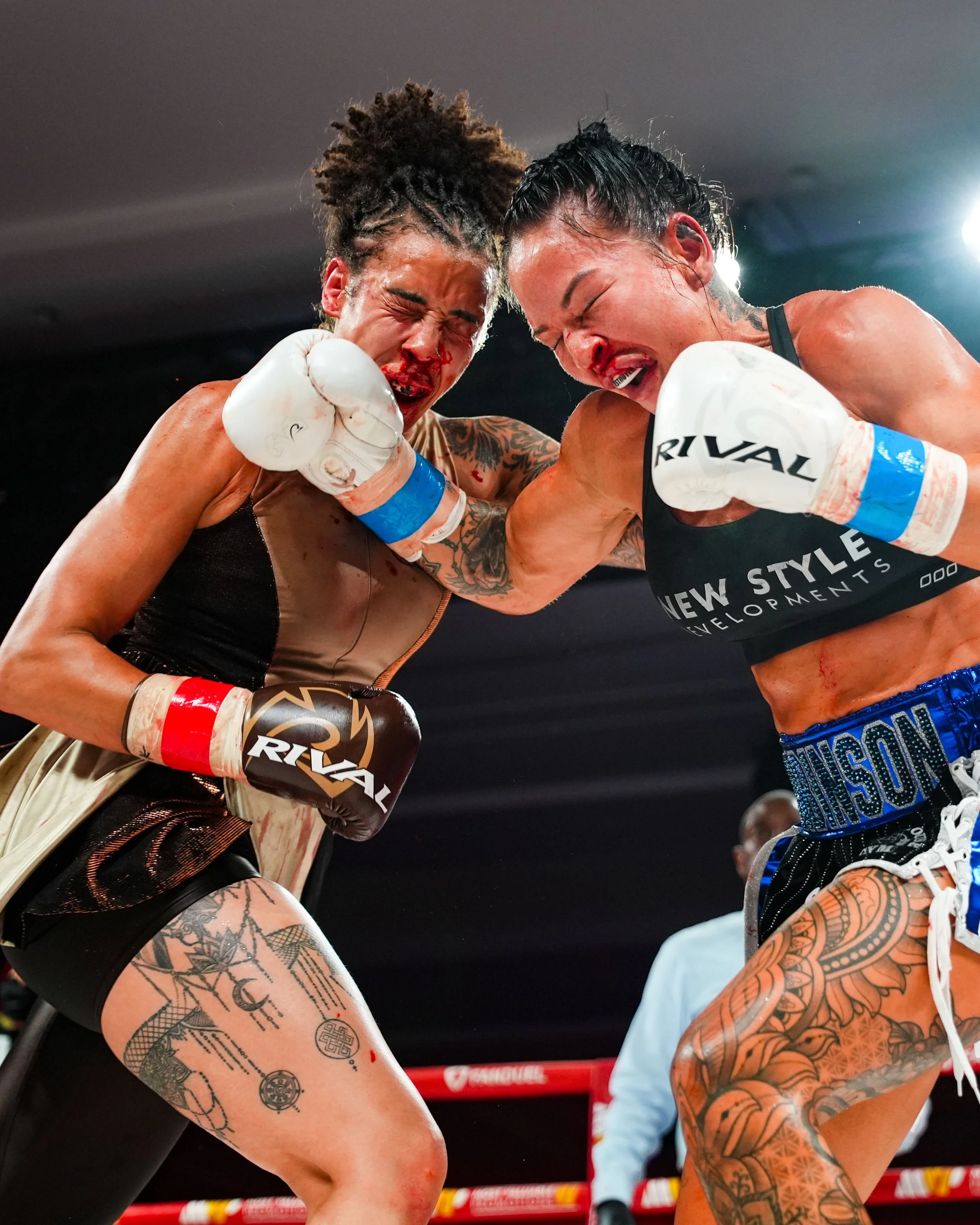 080826_Fight Night_Desley_Robinson_vs_Tamm_Thibeault_HA_26975.jpeg