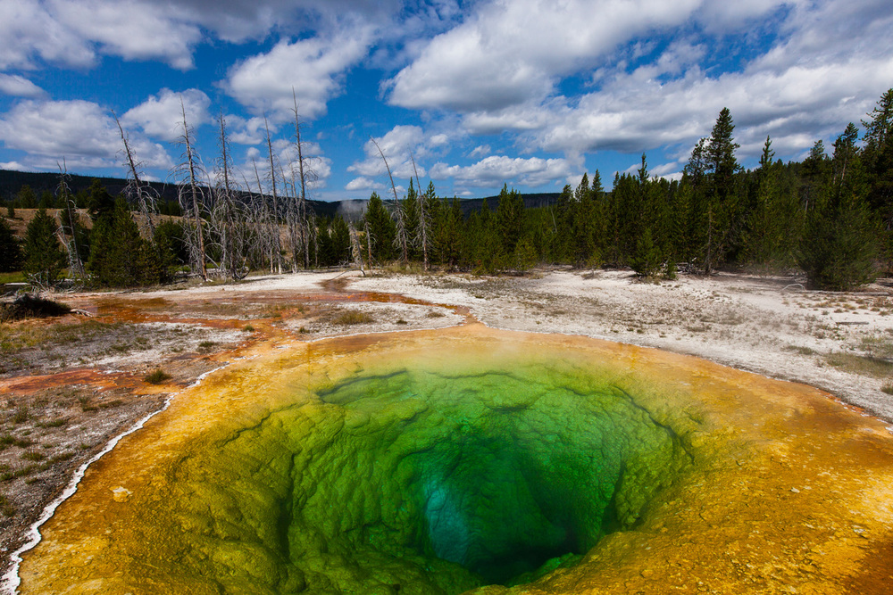 Landscape_United_States_USA_Wyoming_Yellowstone.jpg