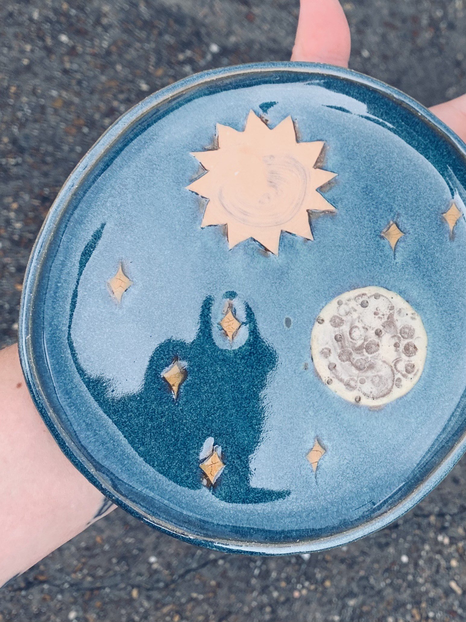 Queer Sober Happy Hour: Snack Plates! Sunday, March 8, 6-8p (single session)