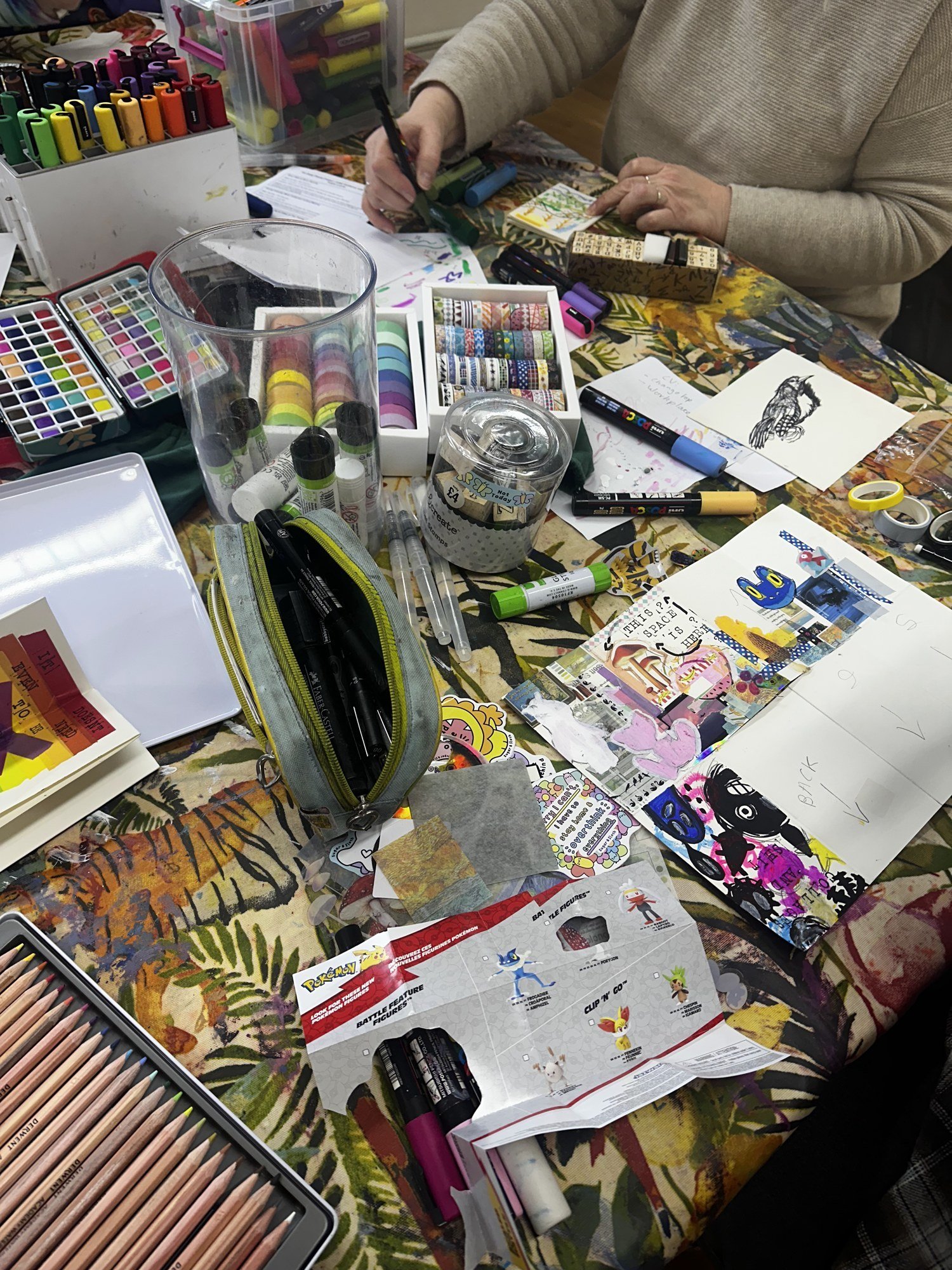 08-zine-table.jpg