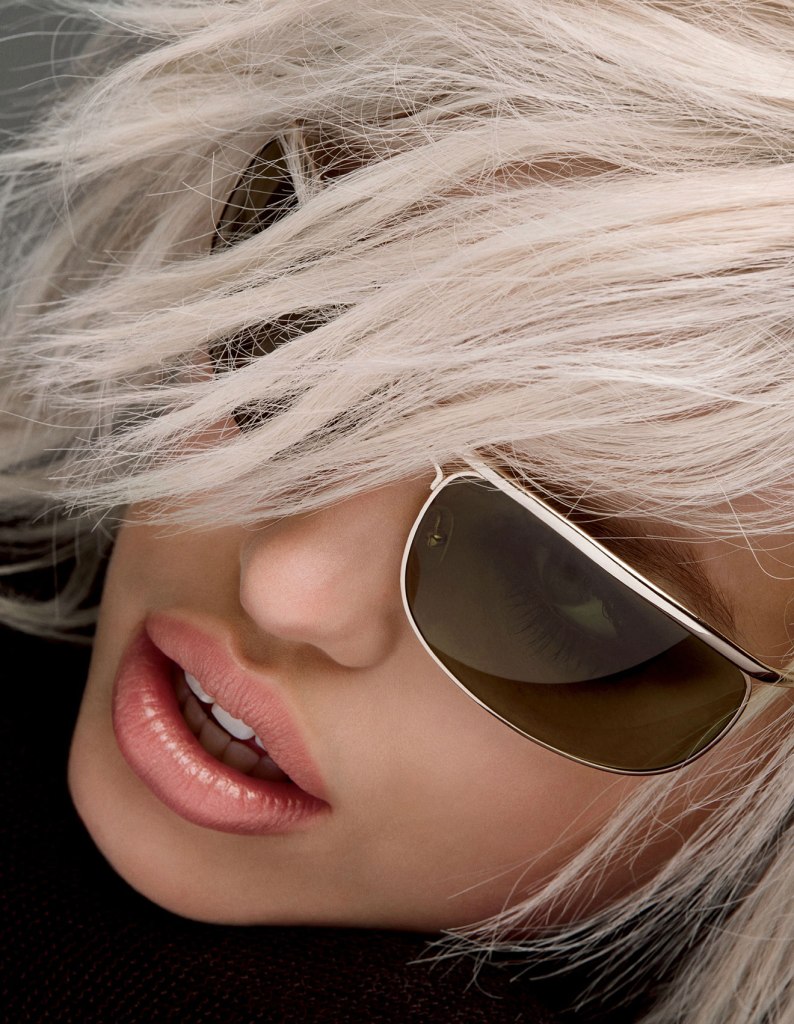 Daphne-Groeneveld-by-Inez-Vinoodh-for-the-Tom-Ford-Spring-Summer-2015-Campaignf.jpg