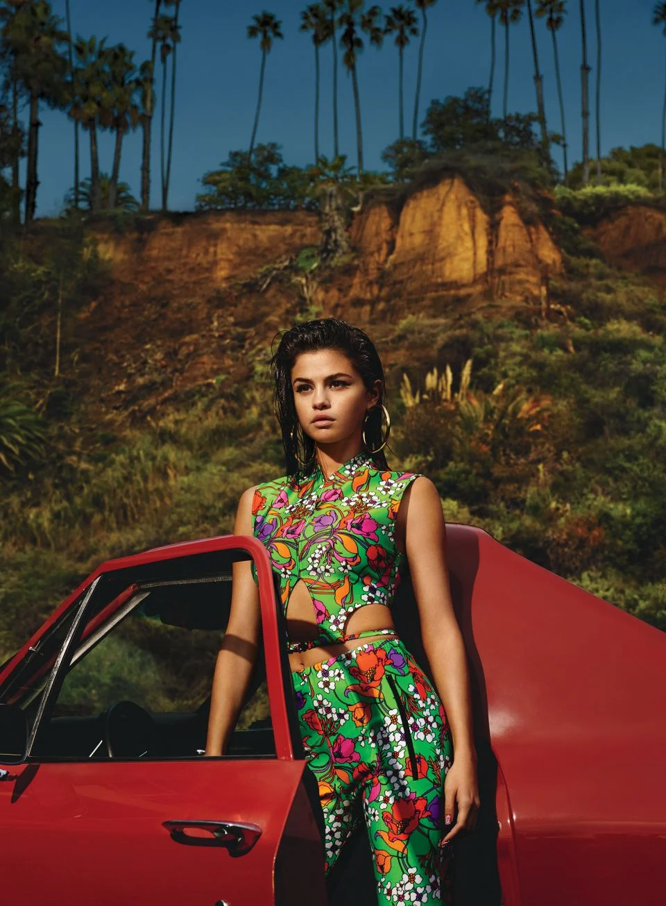 selena_gomez_vogue_1.jpeg
