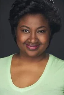 Toma Lynn Smith Headshot.jpg