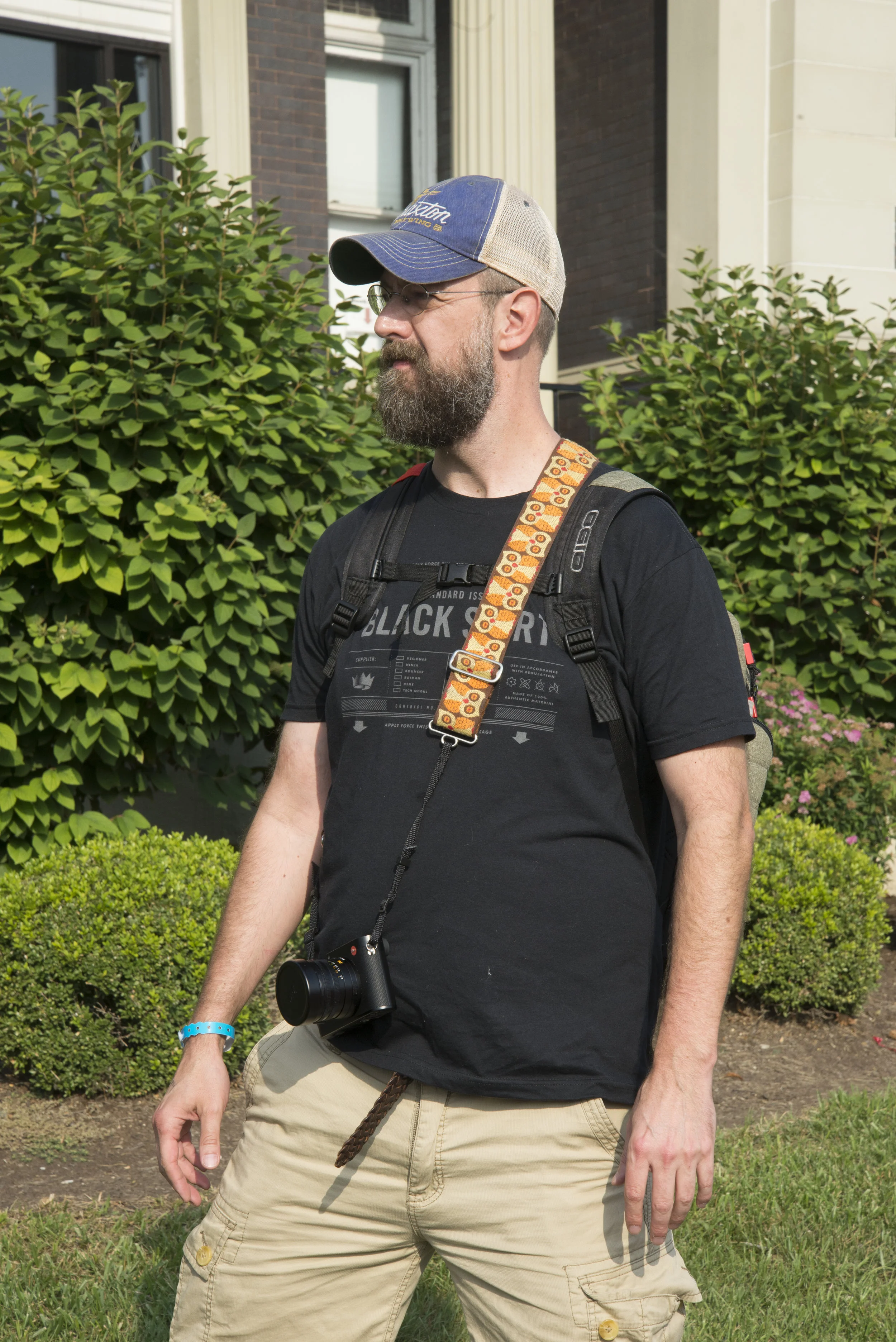 Chris Glass on a Photowalk in Walnut Hills Photo by Maureen France