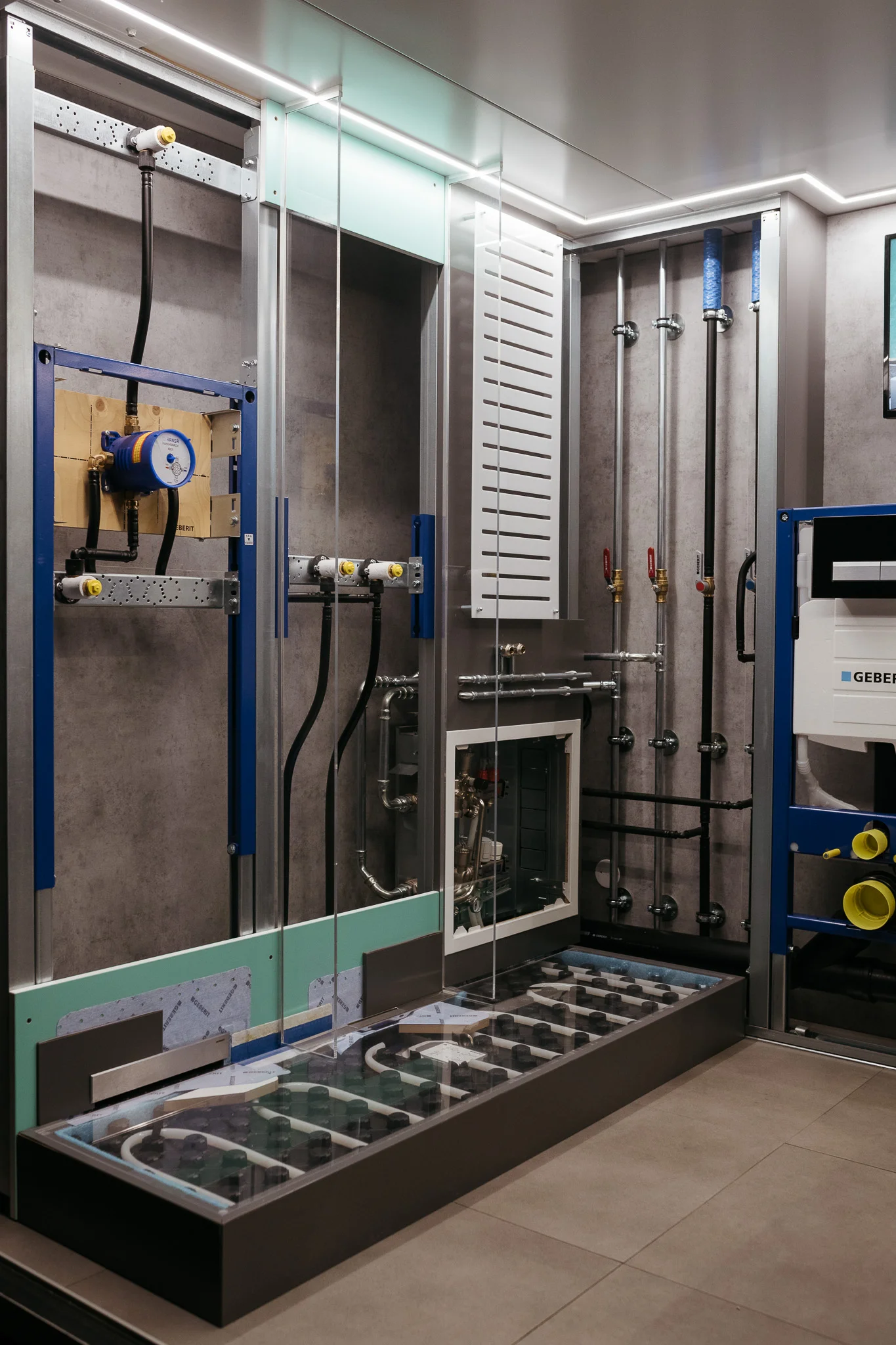 DSC_2000 - 2048px.JPG