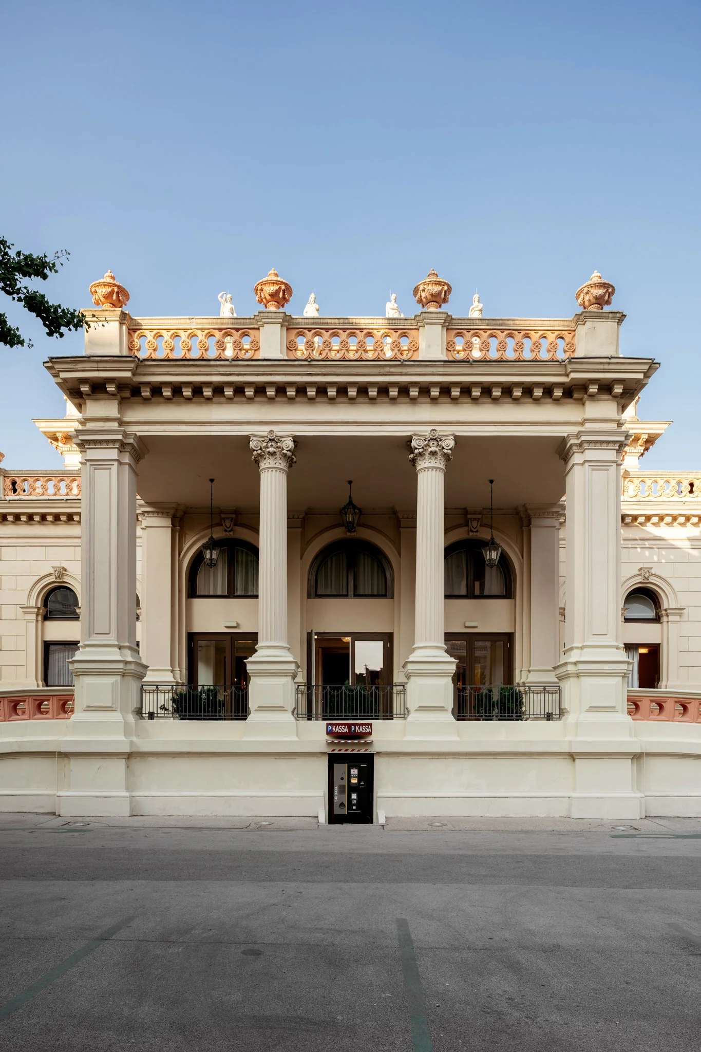 DSC_5365 - 2048px.jpg