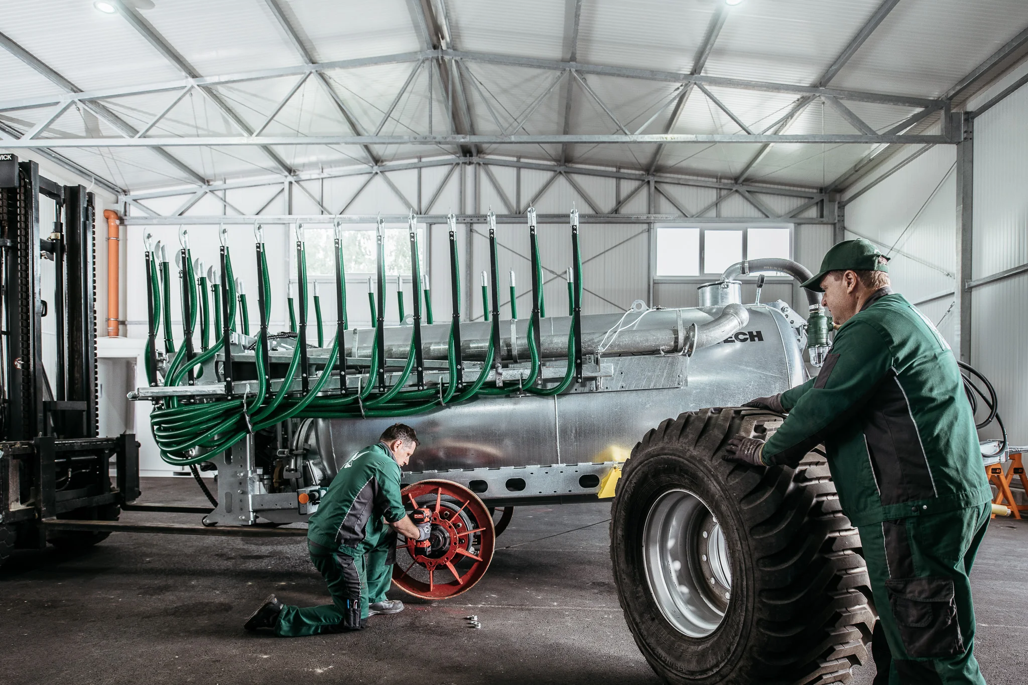 DSC_9946 - 2048px.JPG