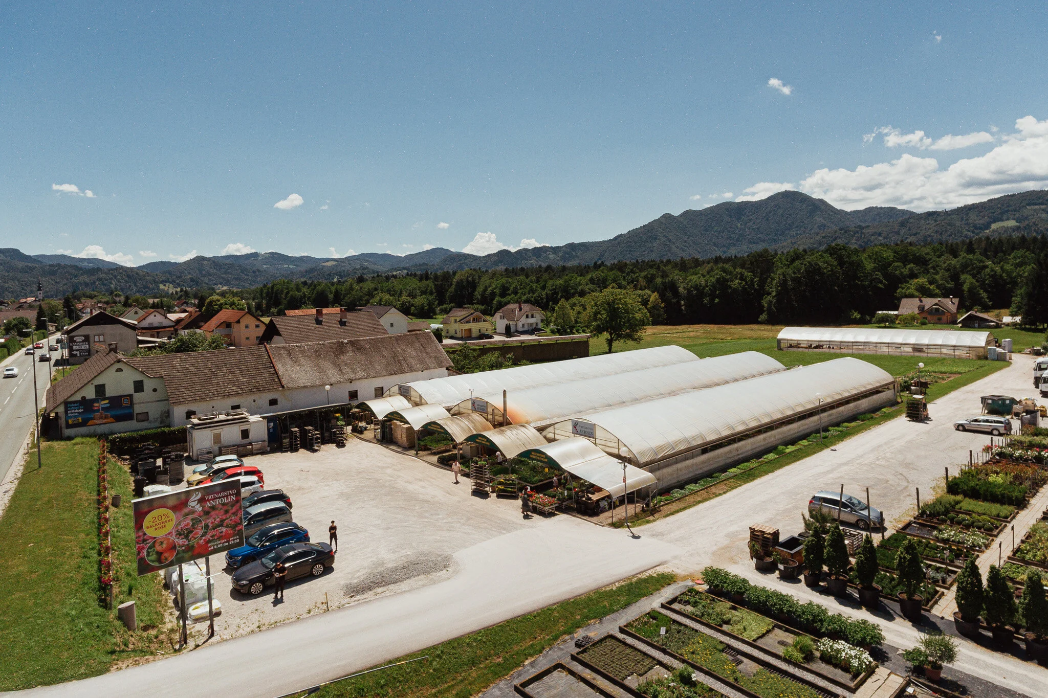 DJI_0030 - 2048px.jpg