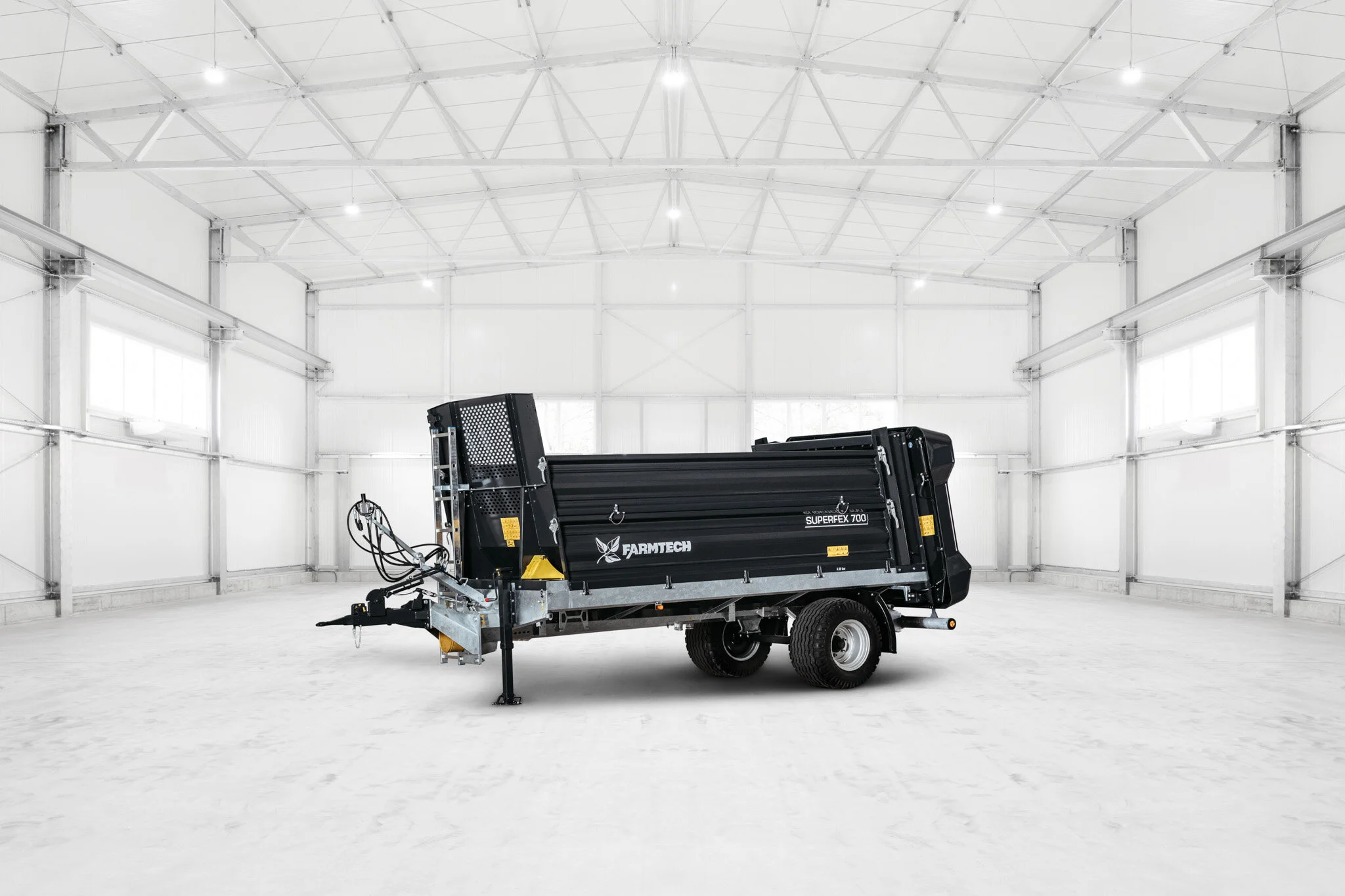 Farmtech Superfex 700 - 2048px.JPG