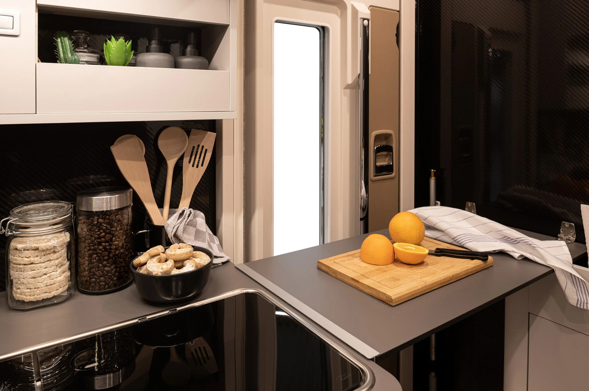 Revolux 2.5 white - 76.jpeg