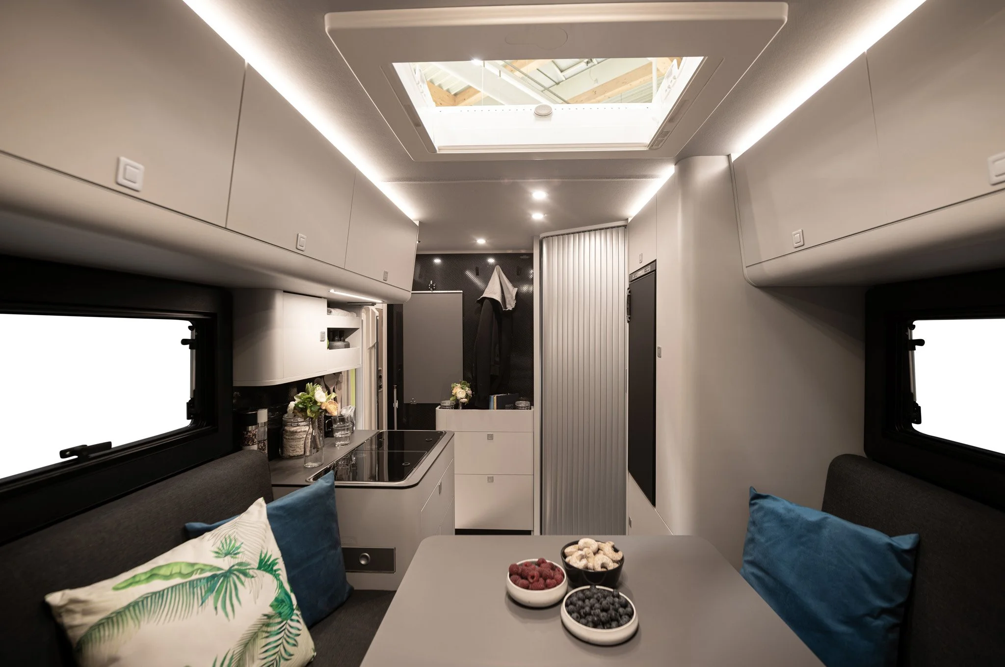 Revolux 2.5 white - 87.jpeg