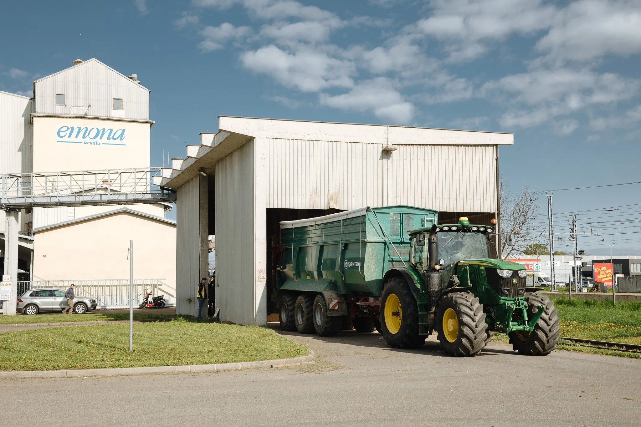 DSC_3505 - 2048px.JPG