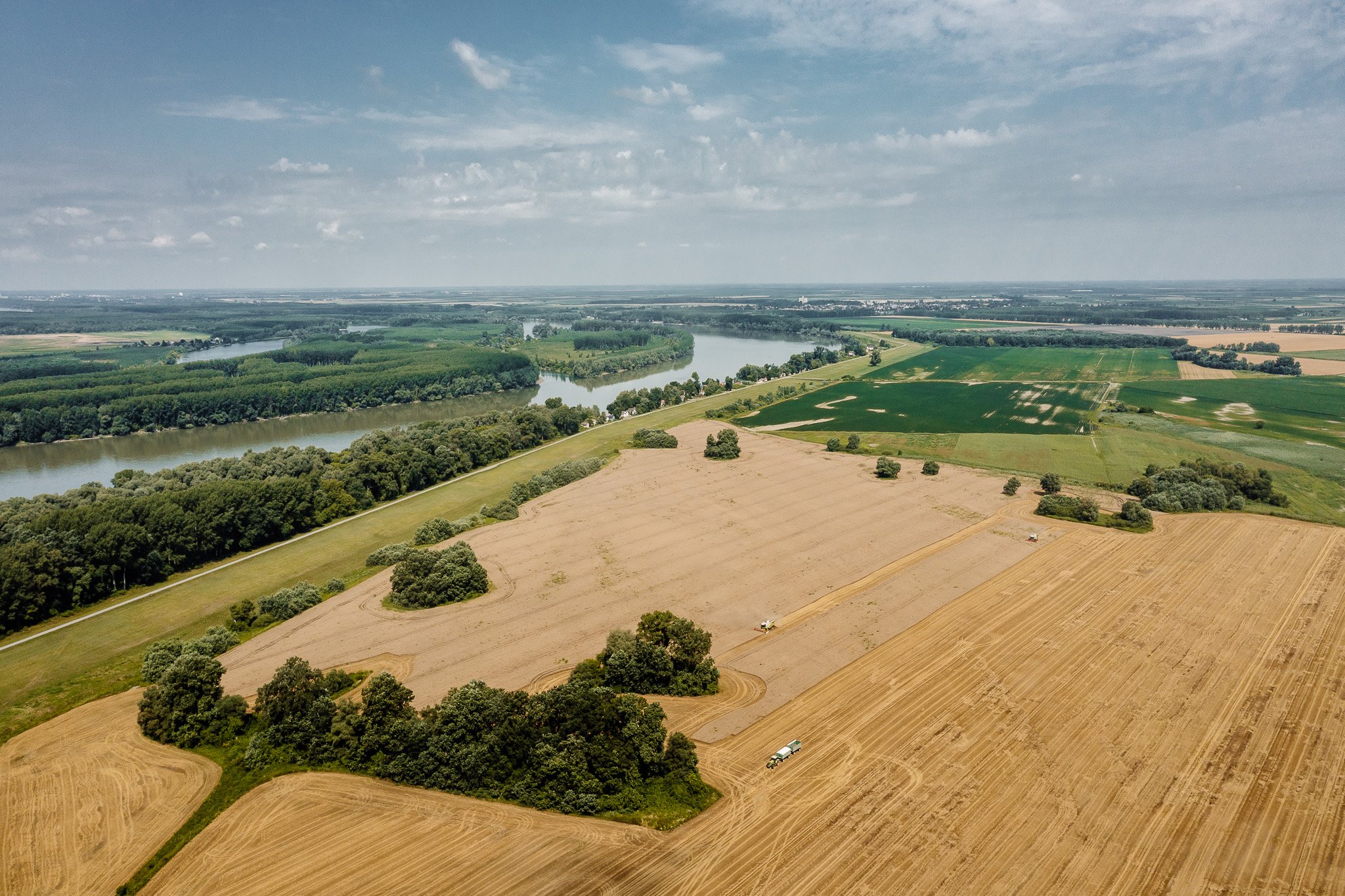 DJI_0040 - 2048px.JPG