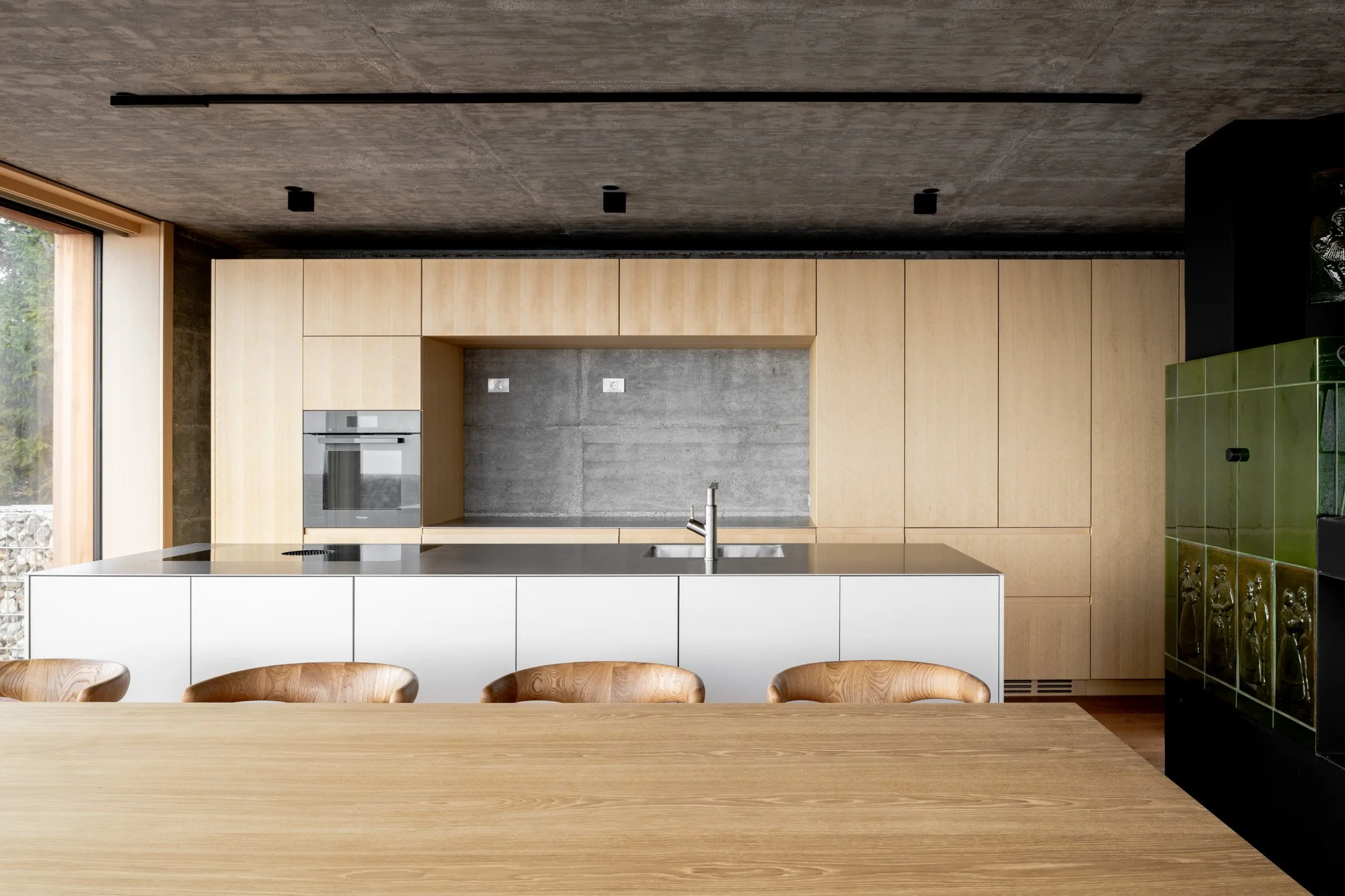 REF_3954 - 2048px.JPG