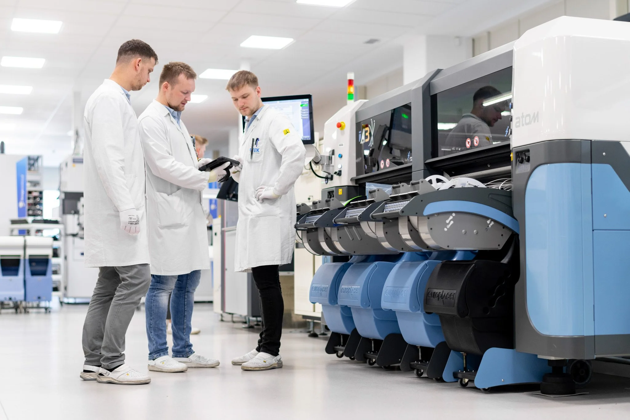 L-Tek_0445 - 2048px.JPG