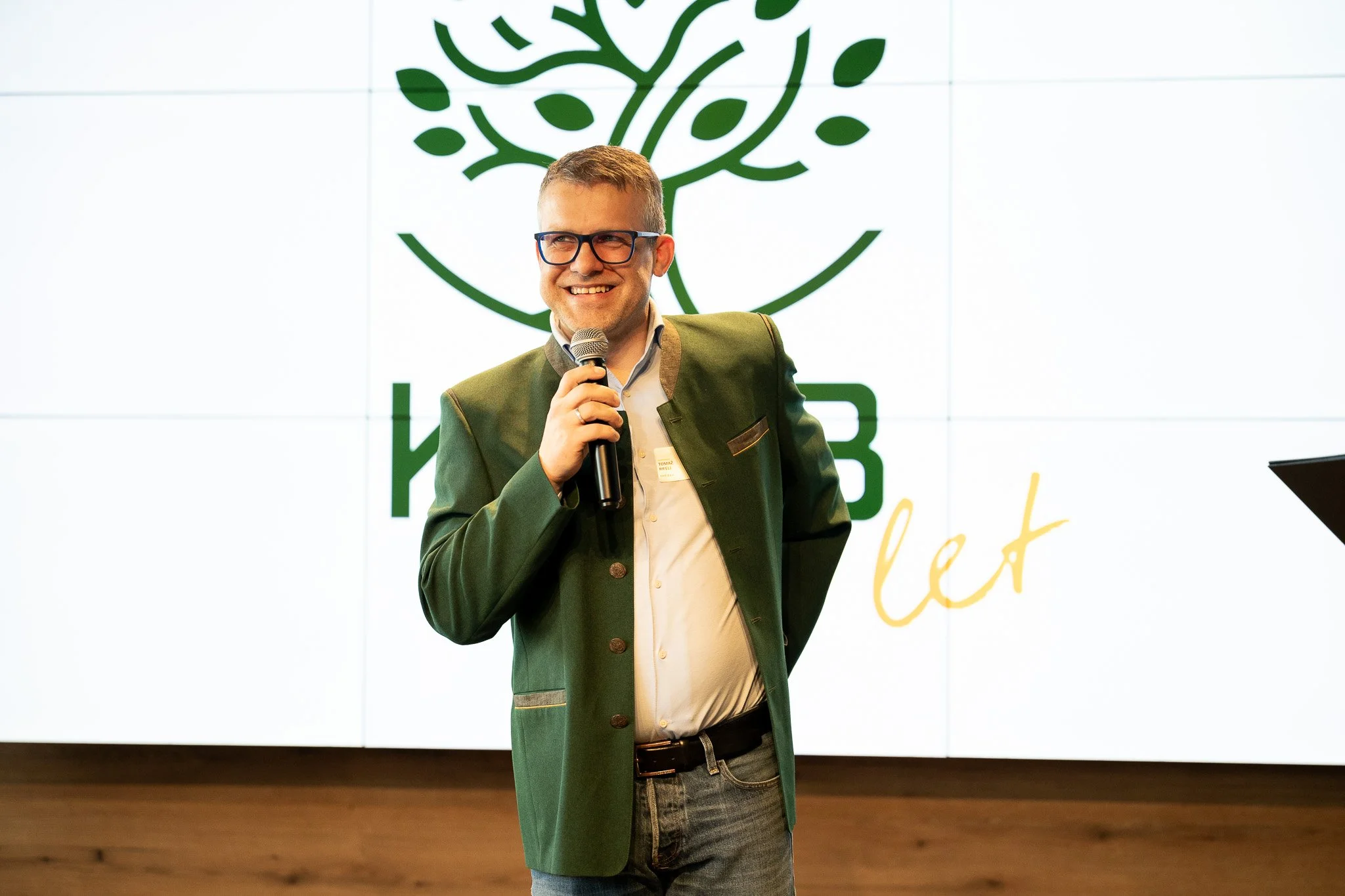 REF_4755 - 2048px.JPG