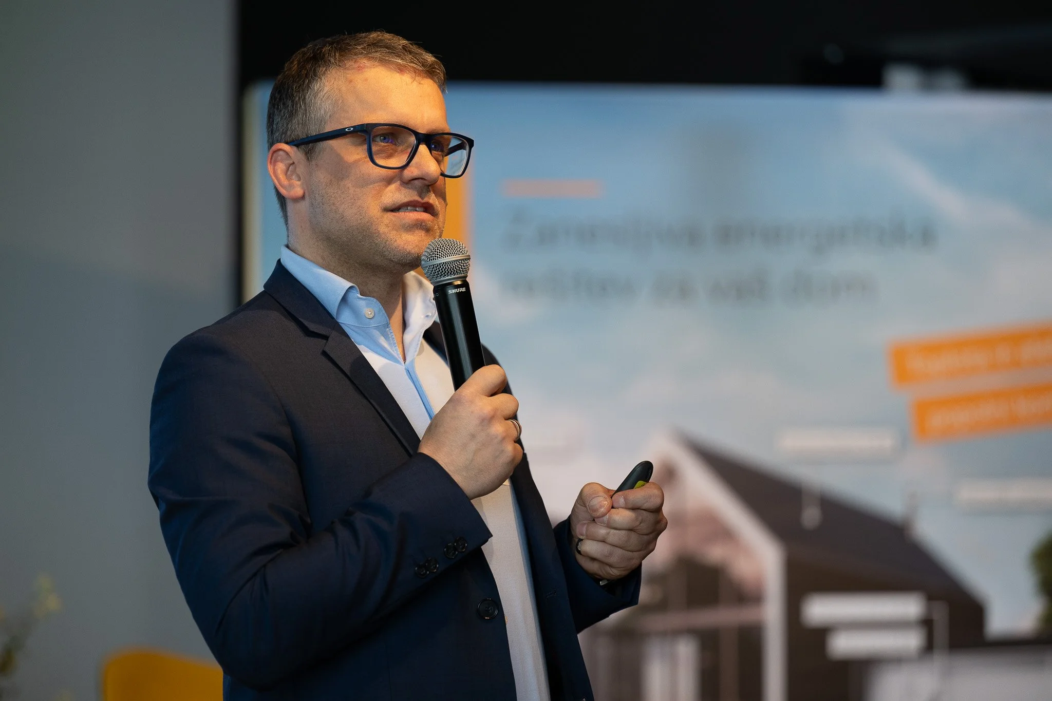 REF_4851 - 2048px.JPG