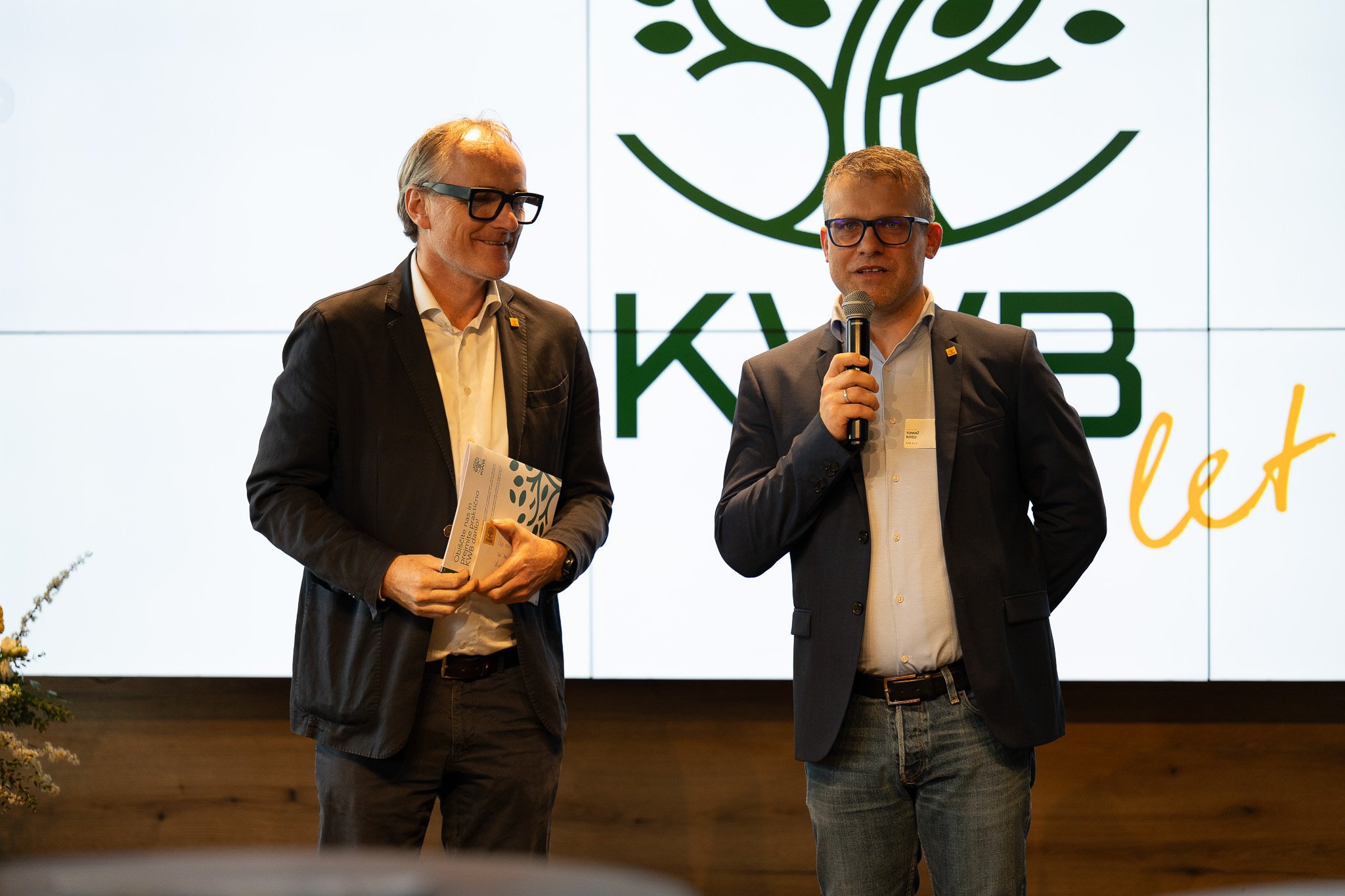 REF_4893 - 2048px.JPG