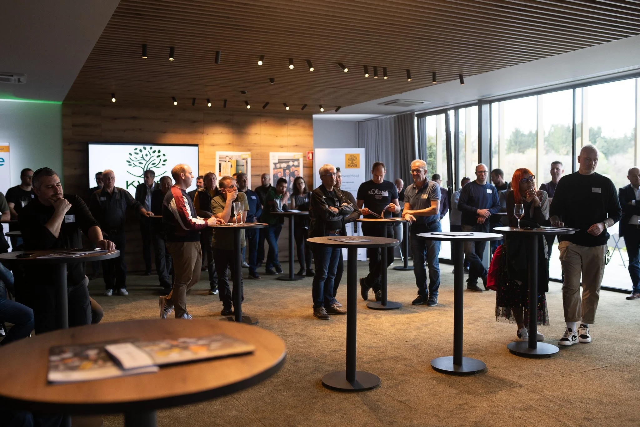 REF_4984 - 2048px.JPG