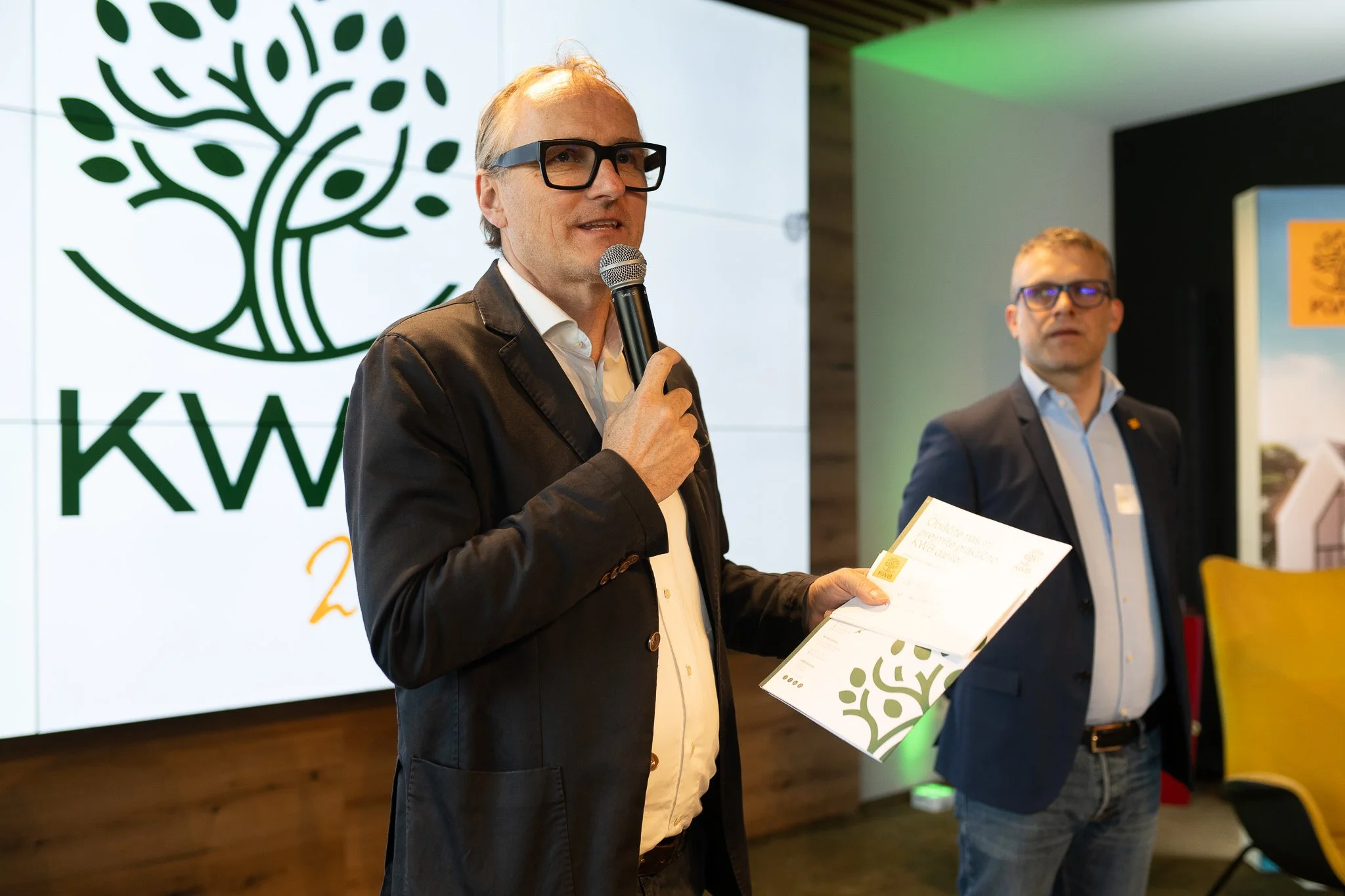 REF_5043 - 2048px.JPG