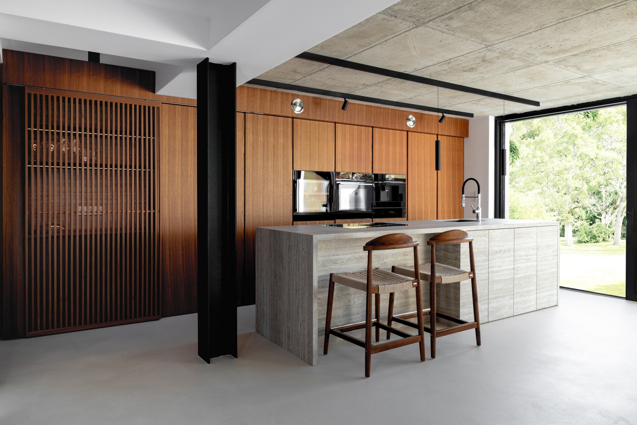 REF_2718 - 2048px.JPG