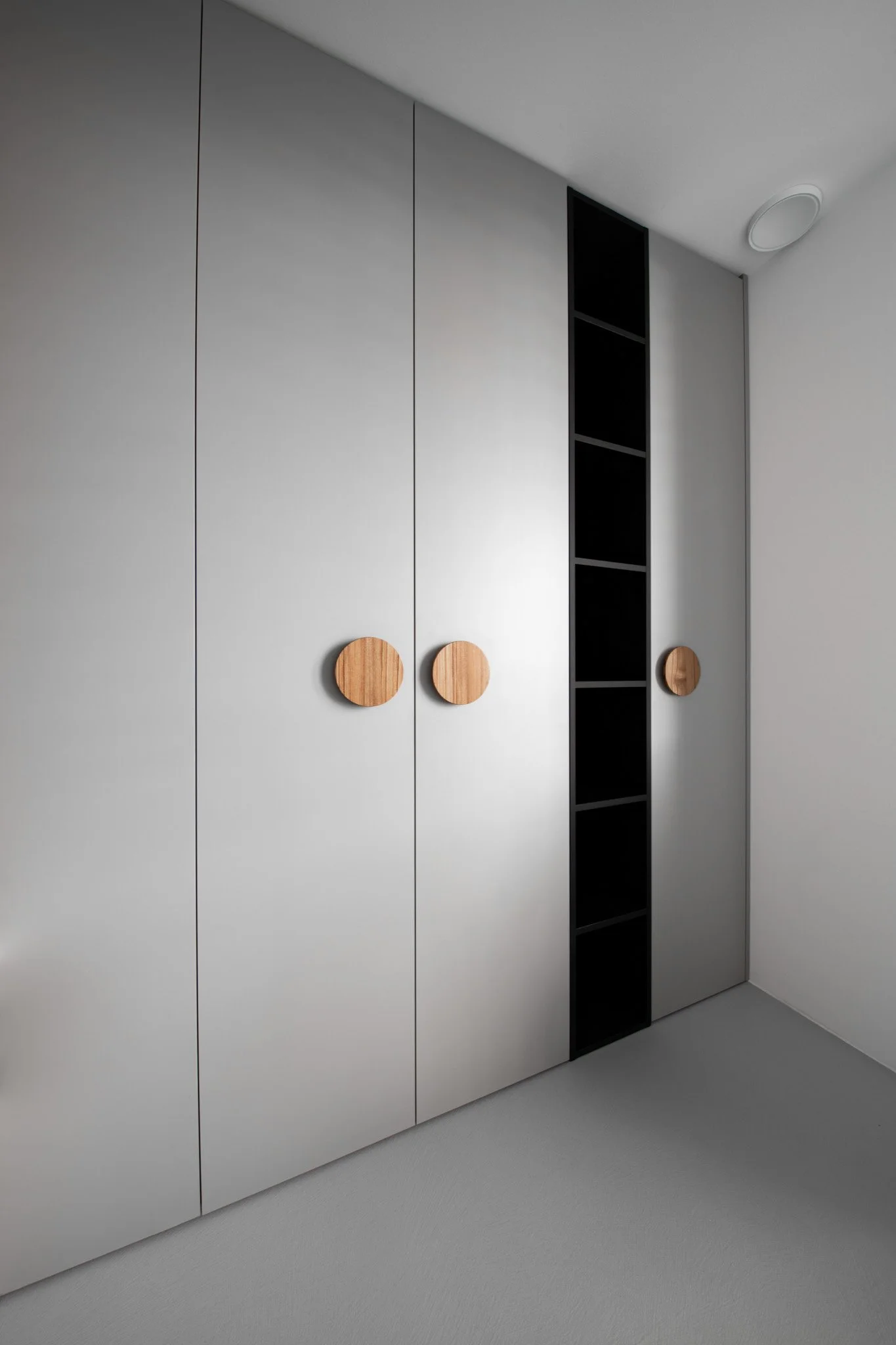 REF_2765 - 2048px.JPG