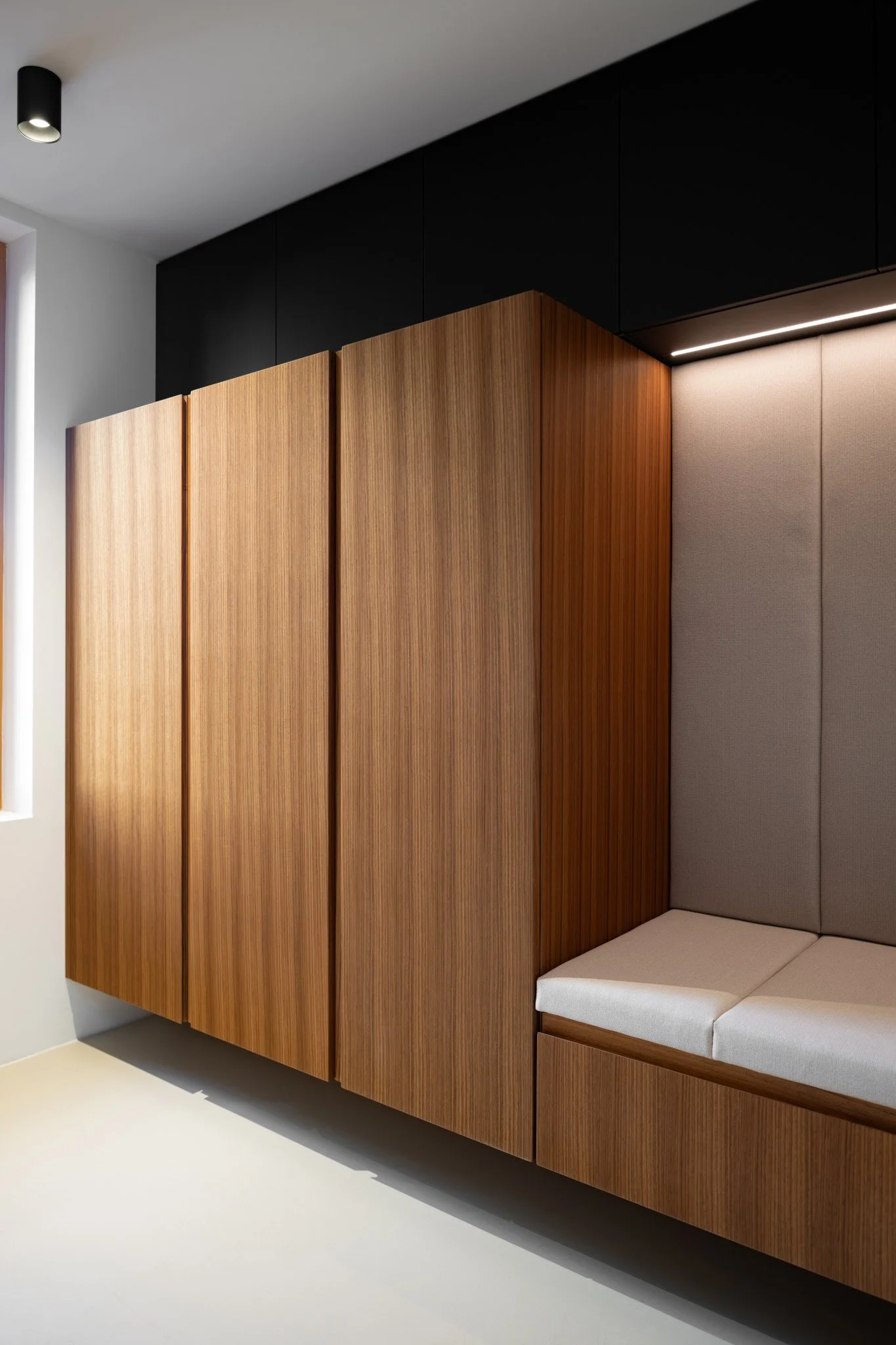 REF_2776 - 2048px.JPG