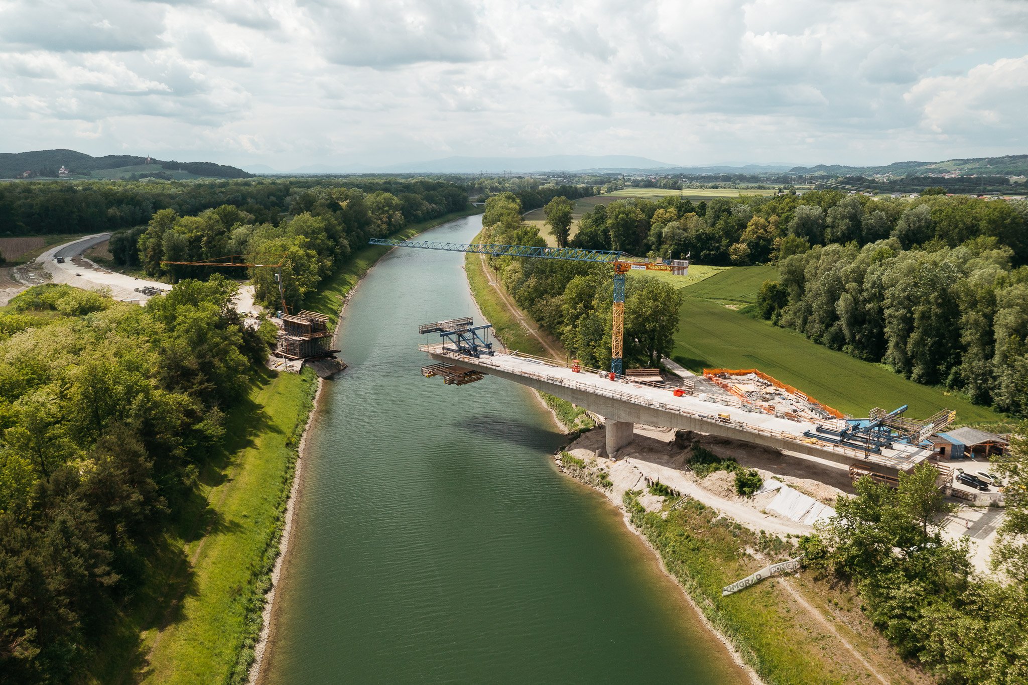 DJI_0122 - 2048px.JPG