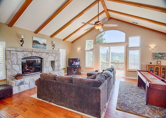 Arrowhead_LivingRoom.jpg