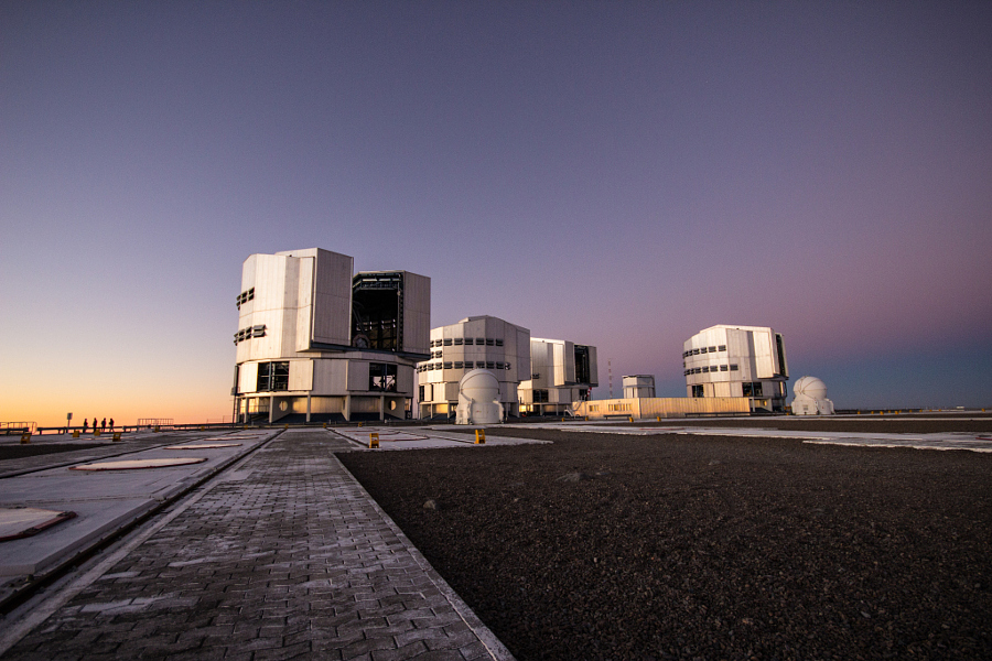 Twilight at the Very Large Telescope