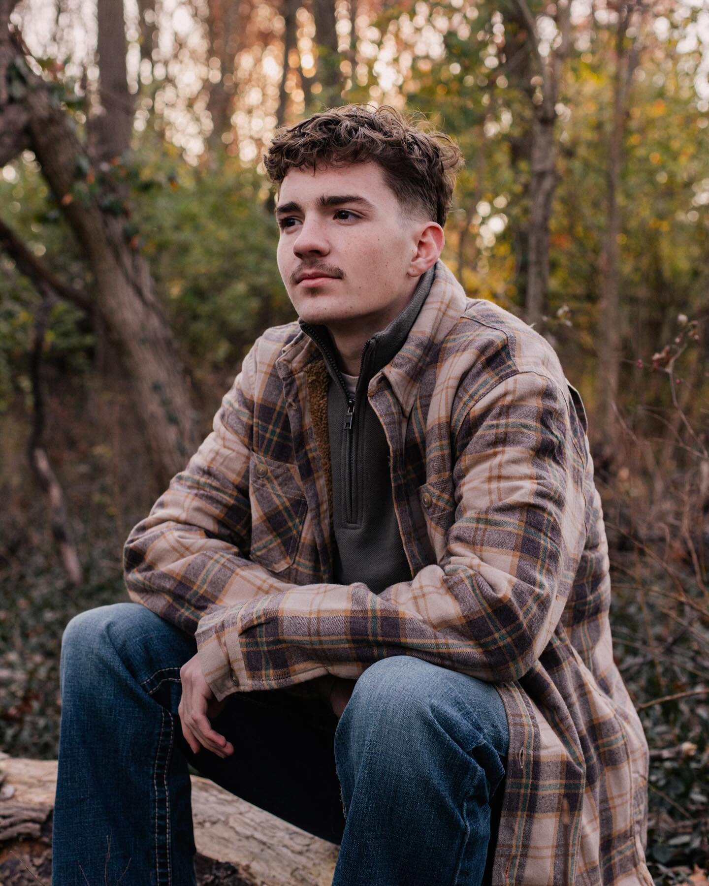 This senior Sunday is a special one to me .. it&rsquo;s my nephew who is already a senior!!! How!? All grown up and looking like a handsome young man. #seniorsunday #senior #heidivazquezphotography #heidivazquezphoto #heidivazquezportraits #heidivazq