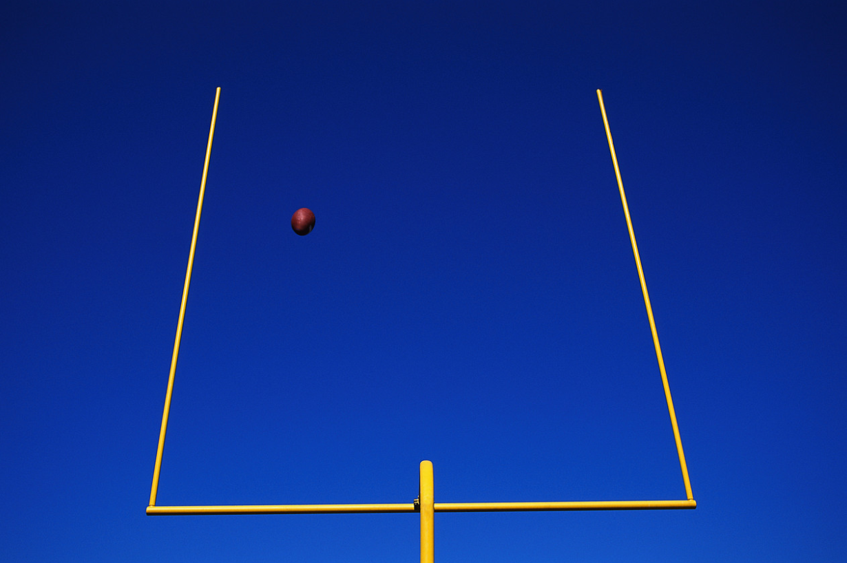 Real Sportsmanship! UNC Kicker Scored to Show Ricky Aguayo What a Field Goal Looks Like