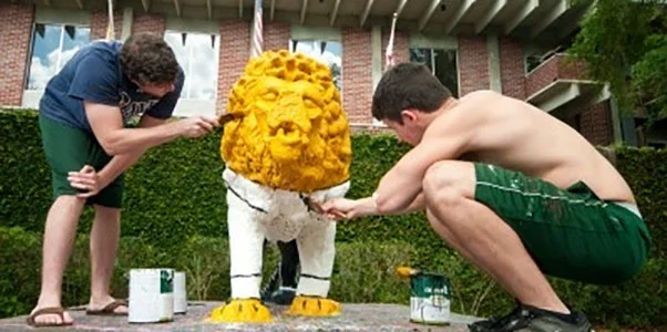 FSU’s SAE Fraternity Rethinks Painting Lion in Blackface