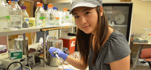 Girl Inspired by Ellen Page Comes Out in Biology Class