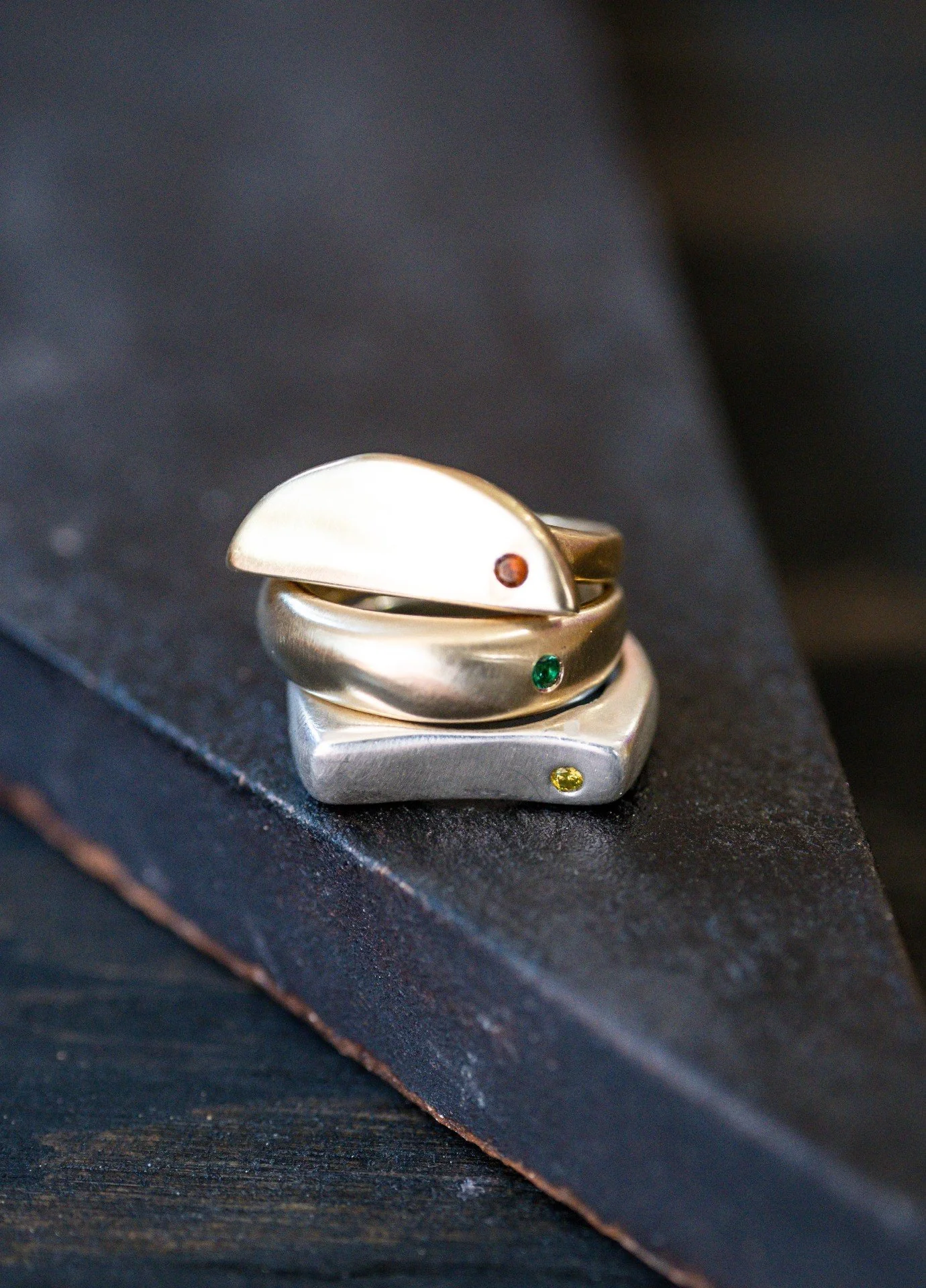 ✨A ring that actually means something✨

Choose your style, your stones, your story.
Birthdays, babies, anniversaries, or just because 💛

Available now.
#samanthaslaterstudio #birthstonejewelry #handmadejewerly