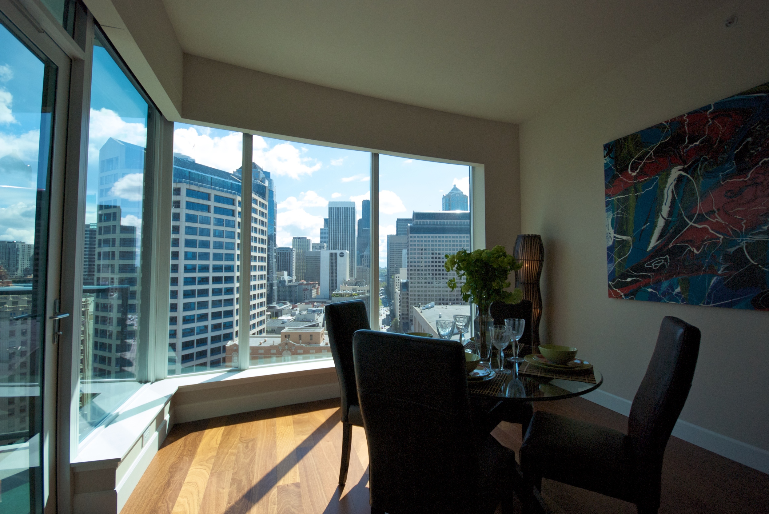 Dining room to view 2.jpg