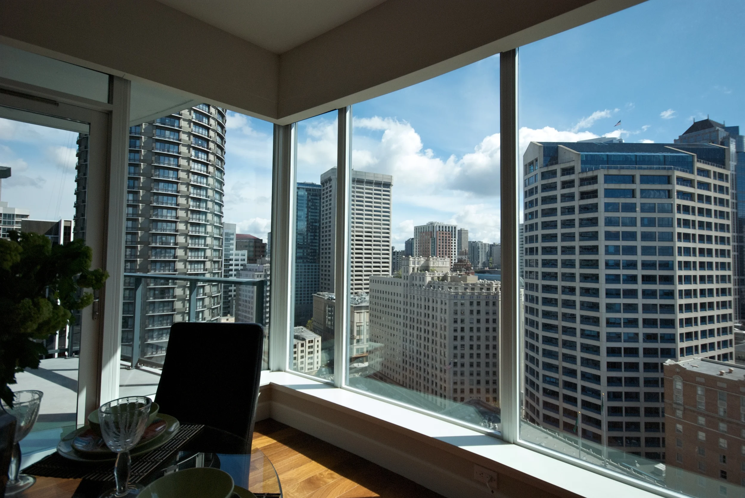 Dining room to view.jpg