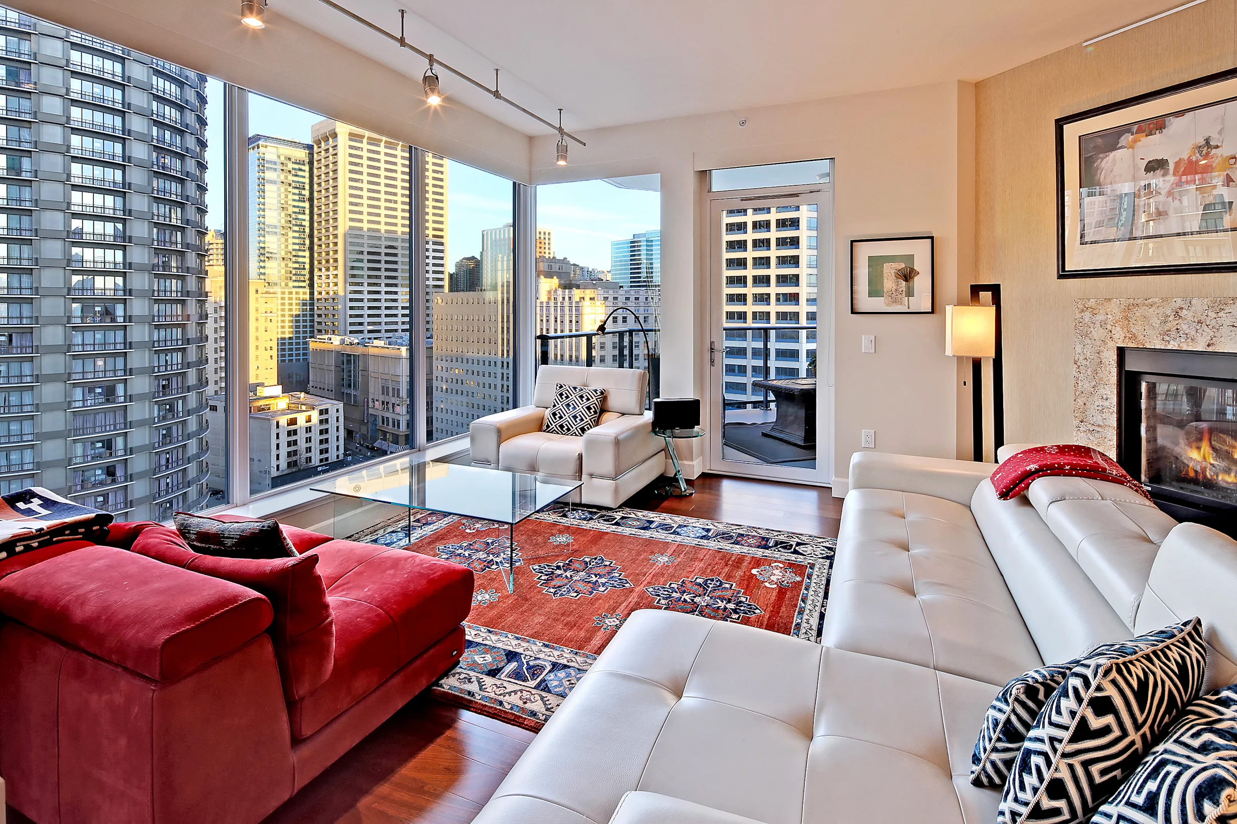 LivingRoom2.jpg