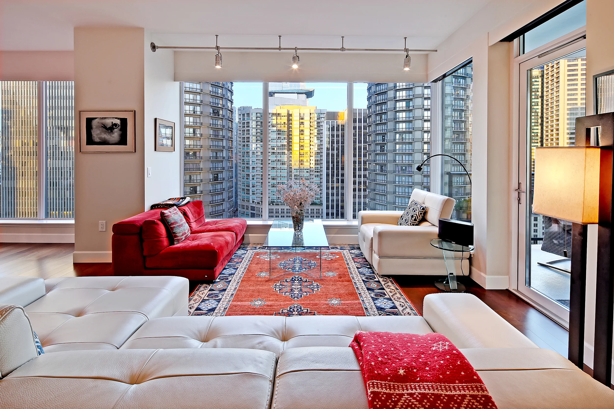 LivingRoom4.jpg