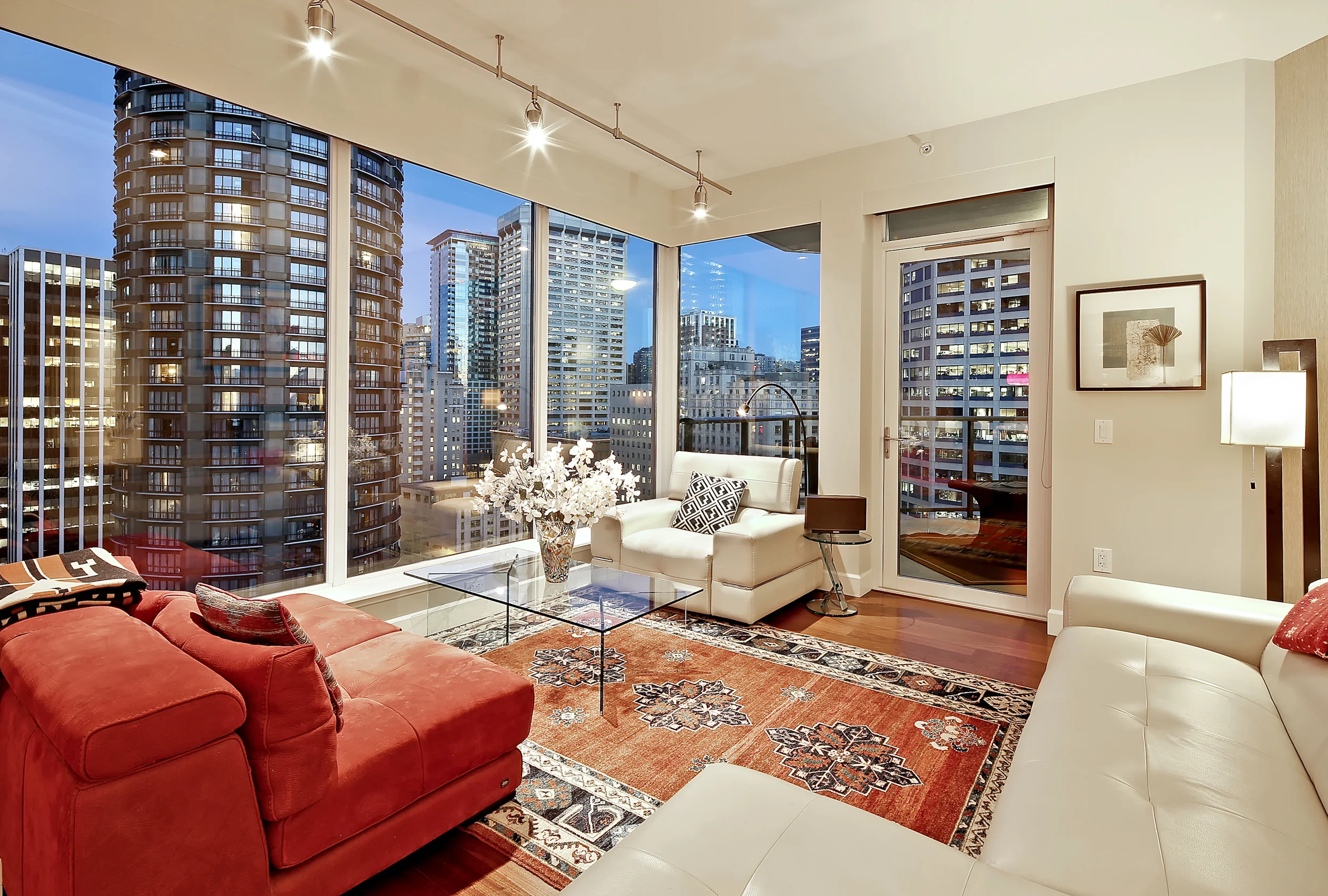 LivingRoom7.jpg