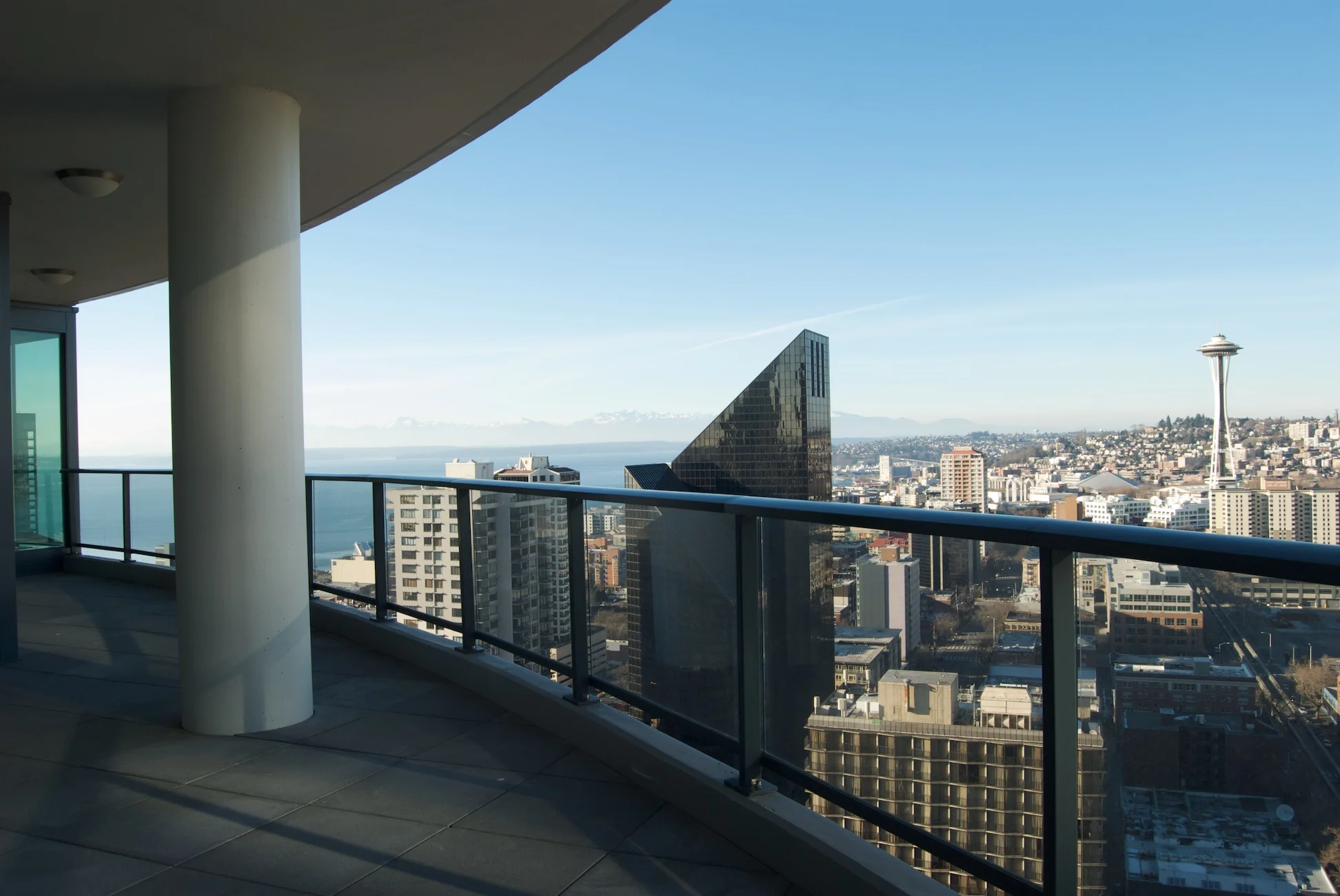Suite 2606 Day.jpg