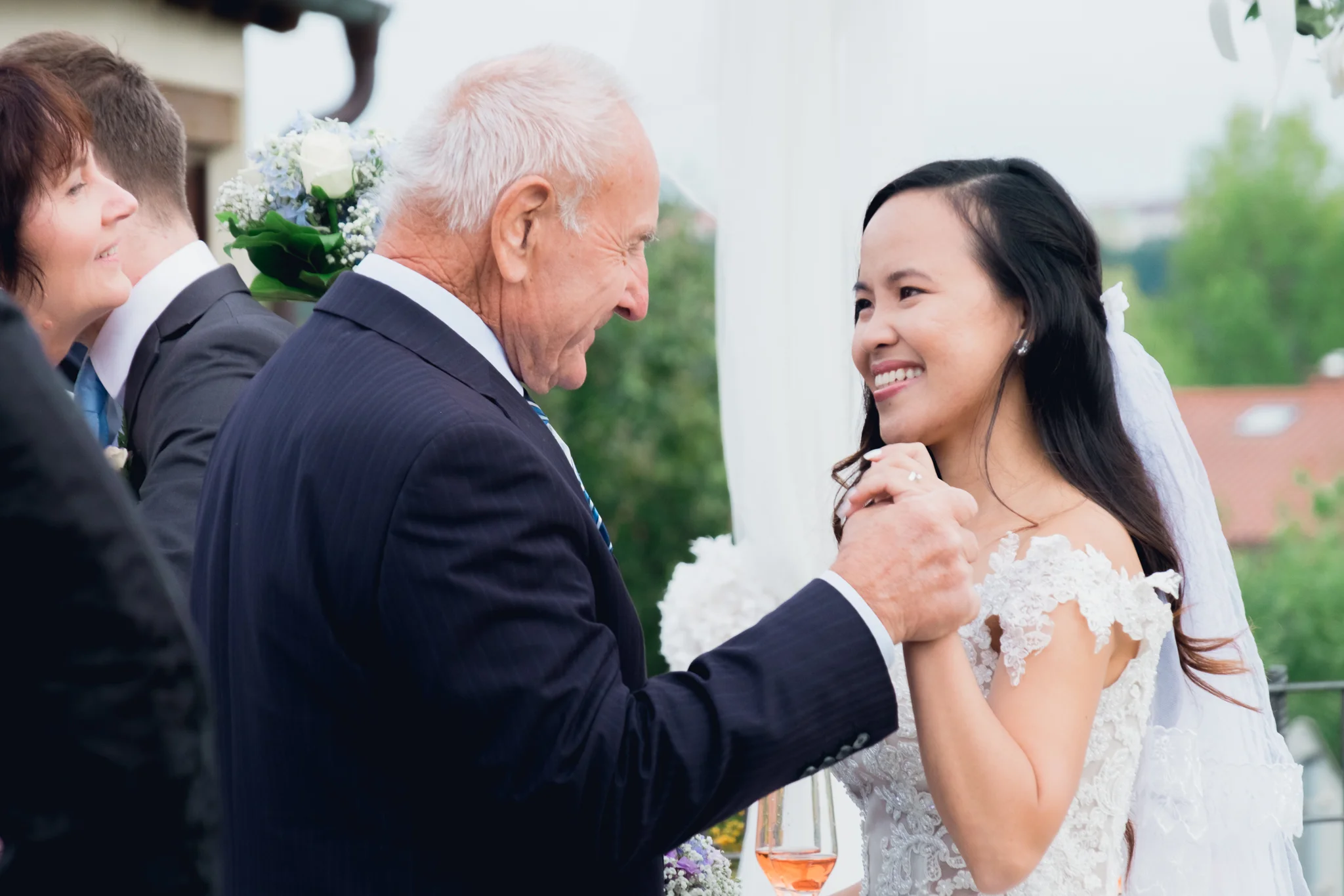 Prague Wedding Photographer (57 of 112).jpg
