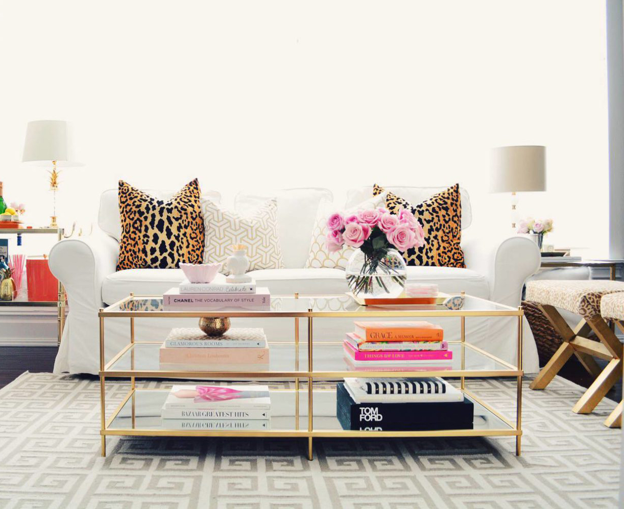 Photography + interior Ceres Ribeiro, The Pink Dream blog / Terrace coffee table from West Elm