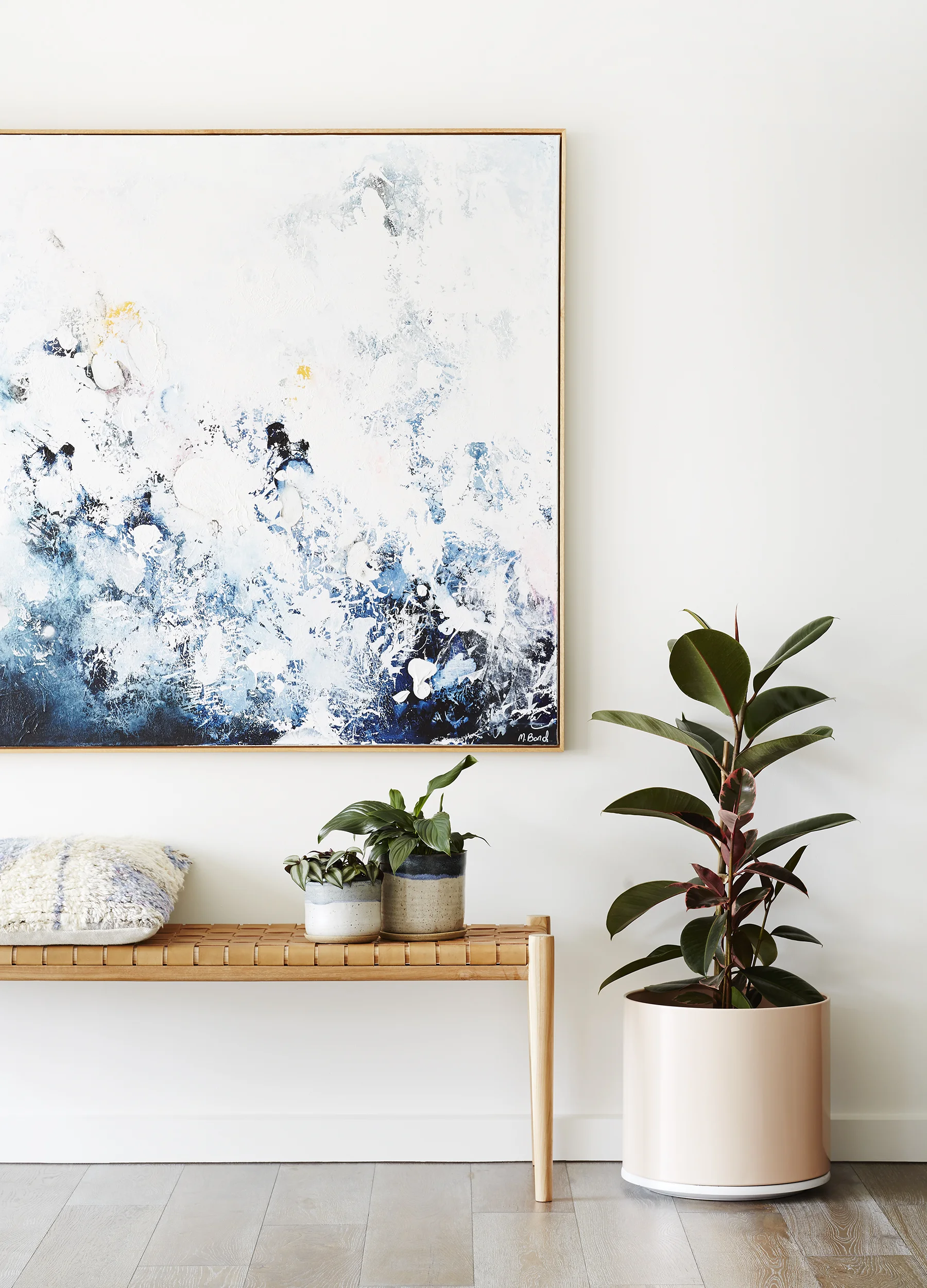 Kent bench seat from Barnaby Lane / Photography: Annette O’Brien / Styling: Alana Langan / Interior: Bask Interiors