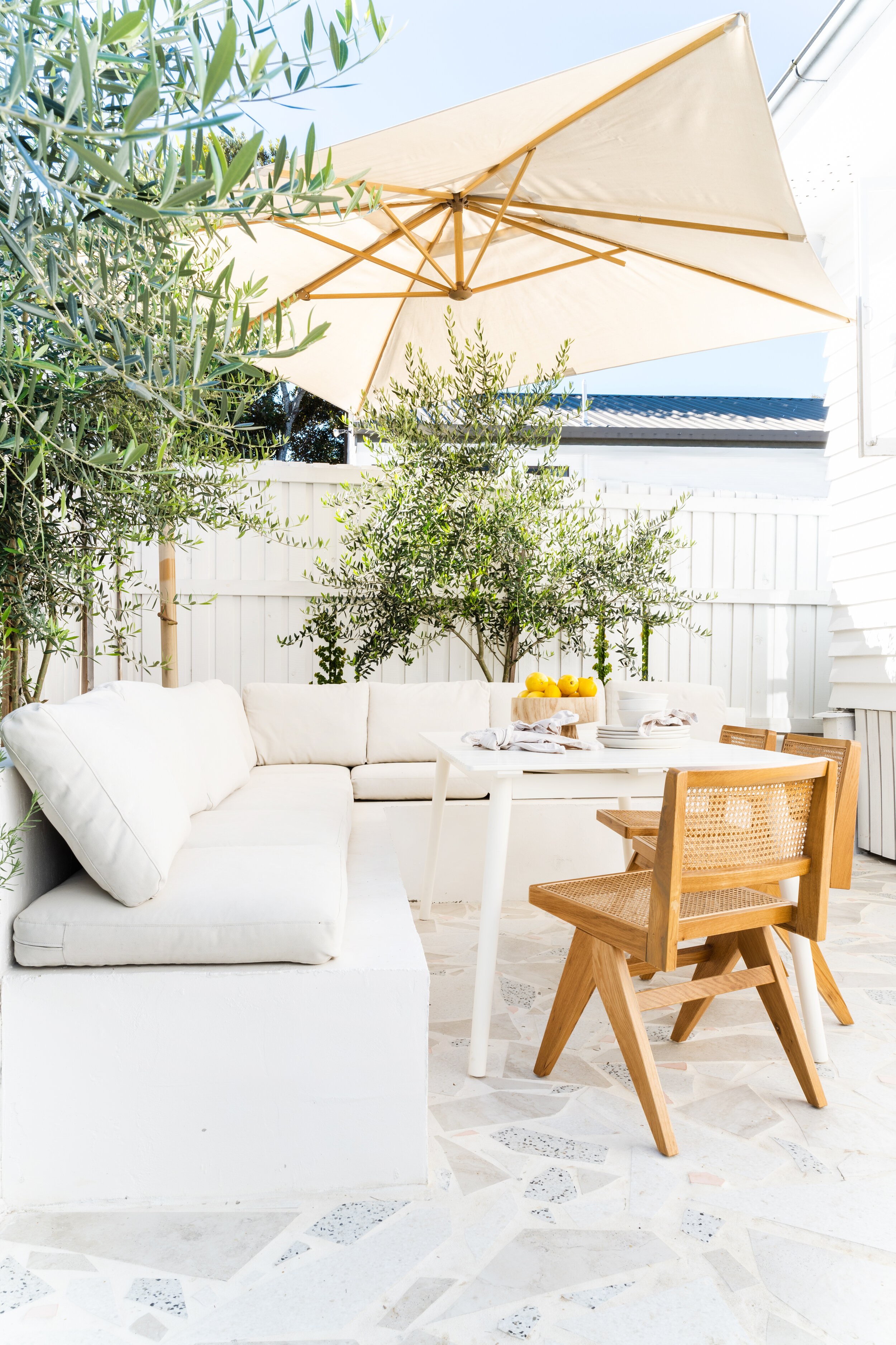 Capri courtyard — Adore Home Magazine