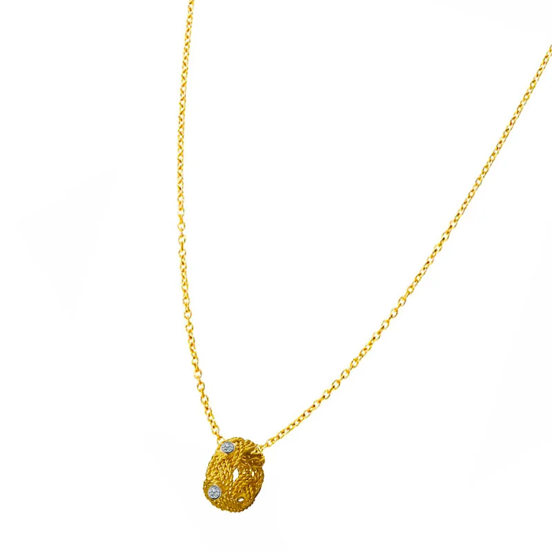 Aumaris sailing pendant