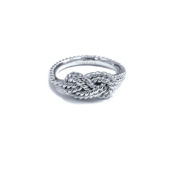 Knot Rings