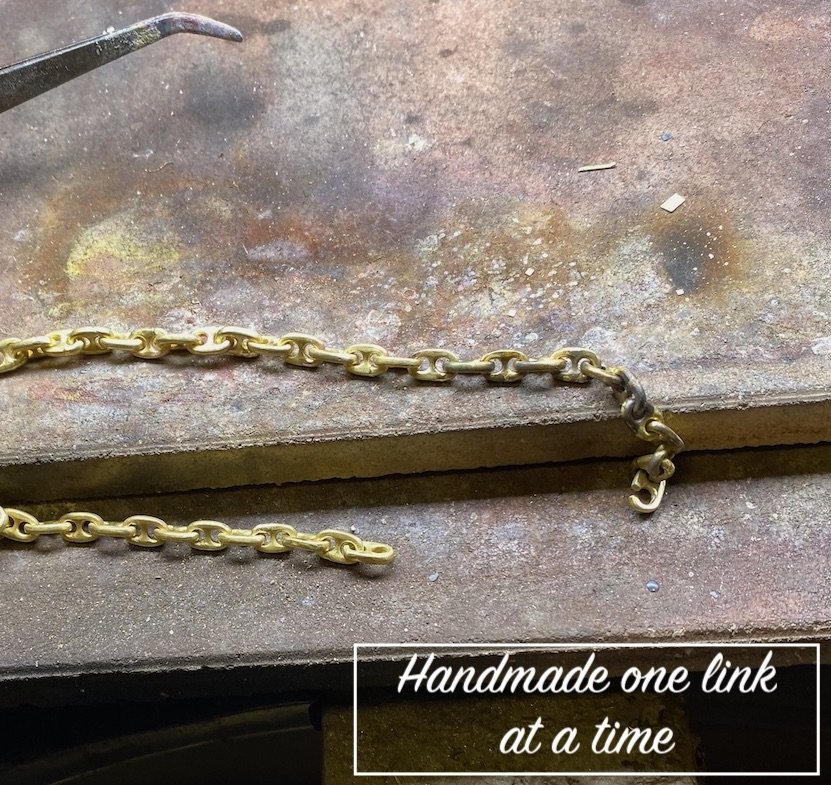 anchor chain necklace gold