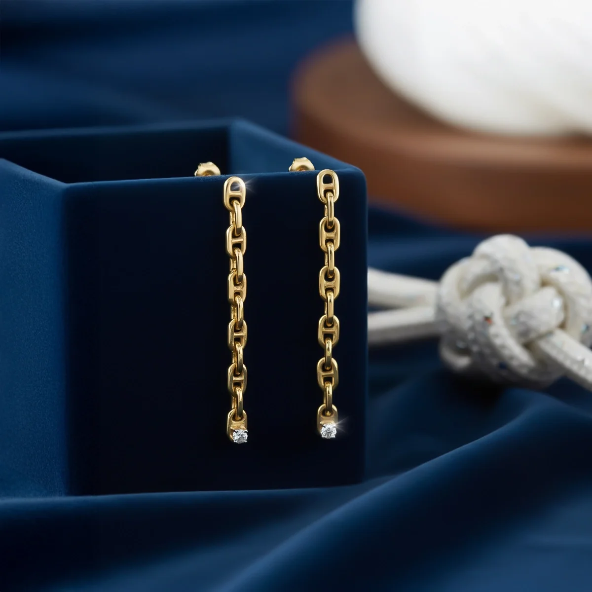 Anchor Chain Hanging Earrings with Diamonds