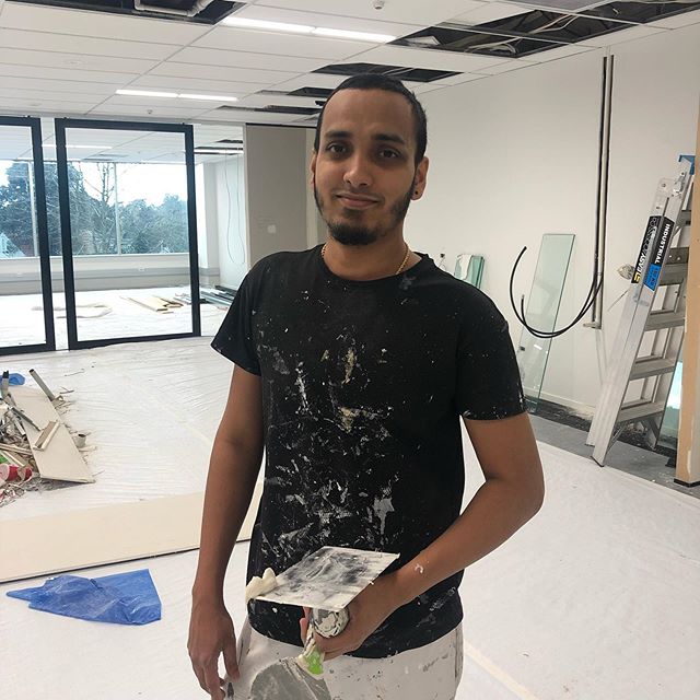 Dilan loves to plaster.. .
.
#plasterandpaint #resene #thepinkpainter